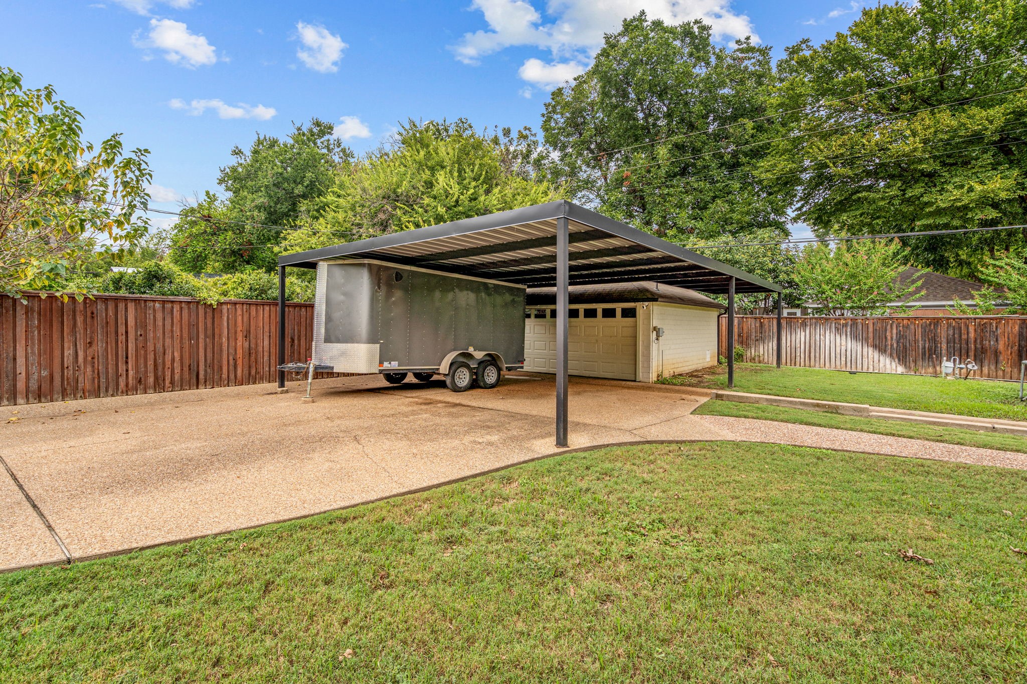 3632 W Biddison Street