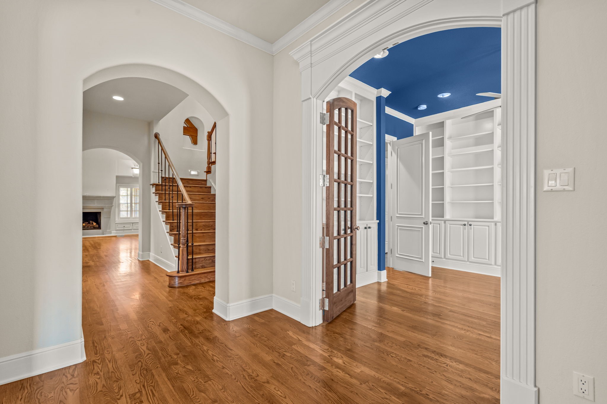 2877 Manorwood Trail