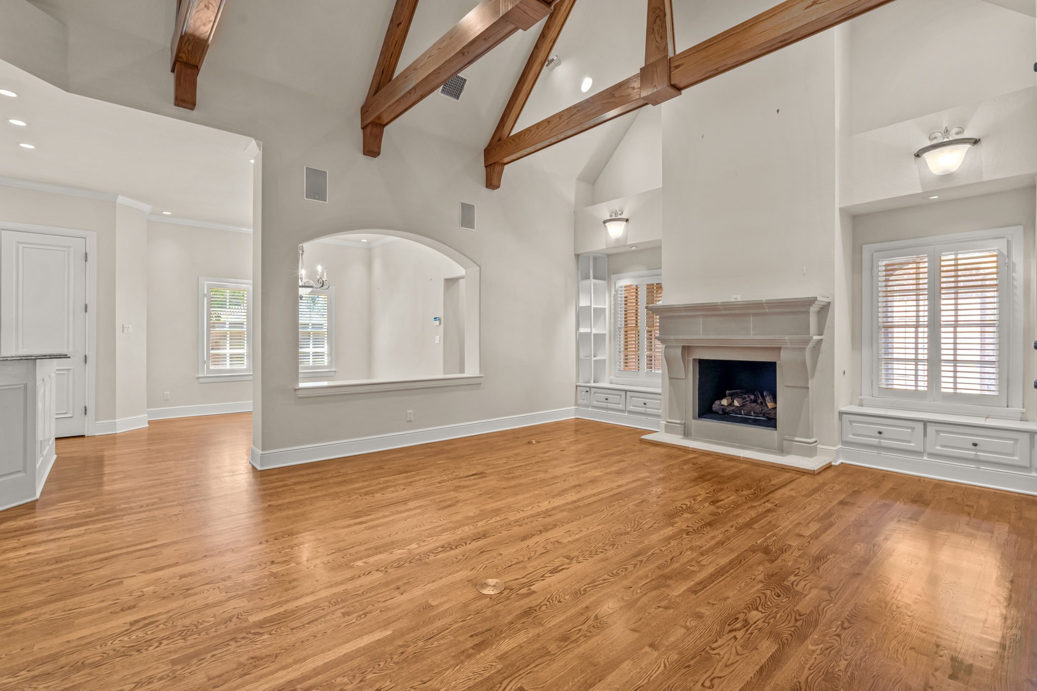 2877 Manorwood Trail