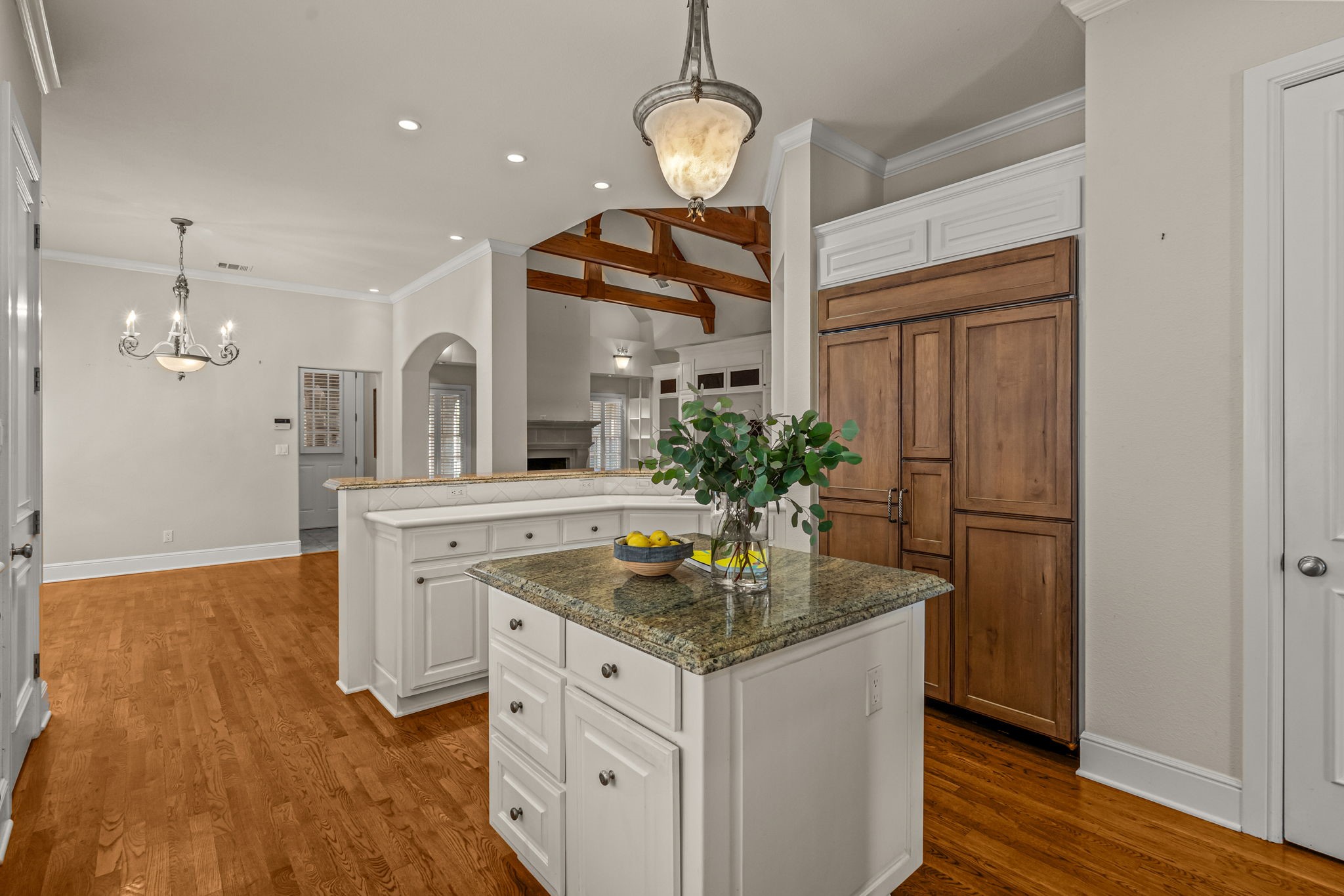 2877 Manorwood Trail