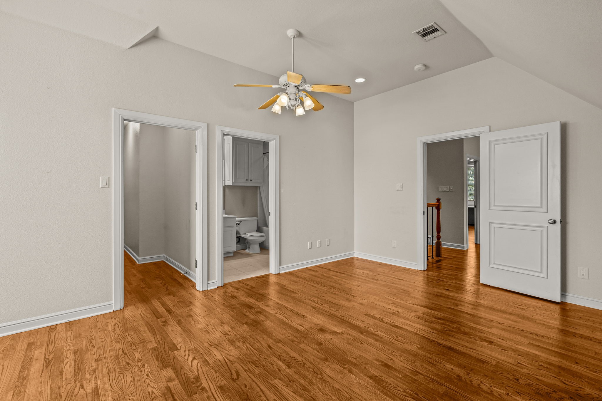 2877 Manorwood Trail