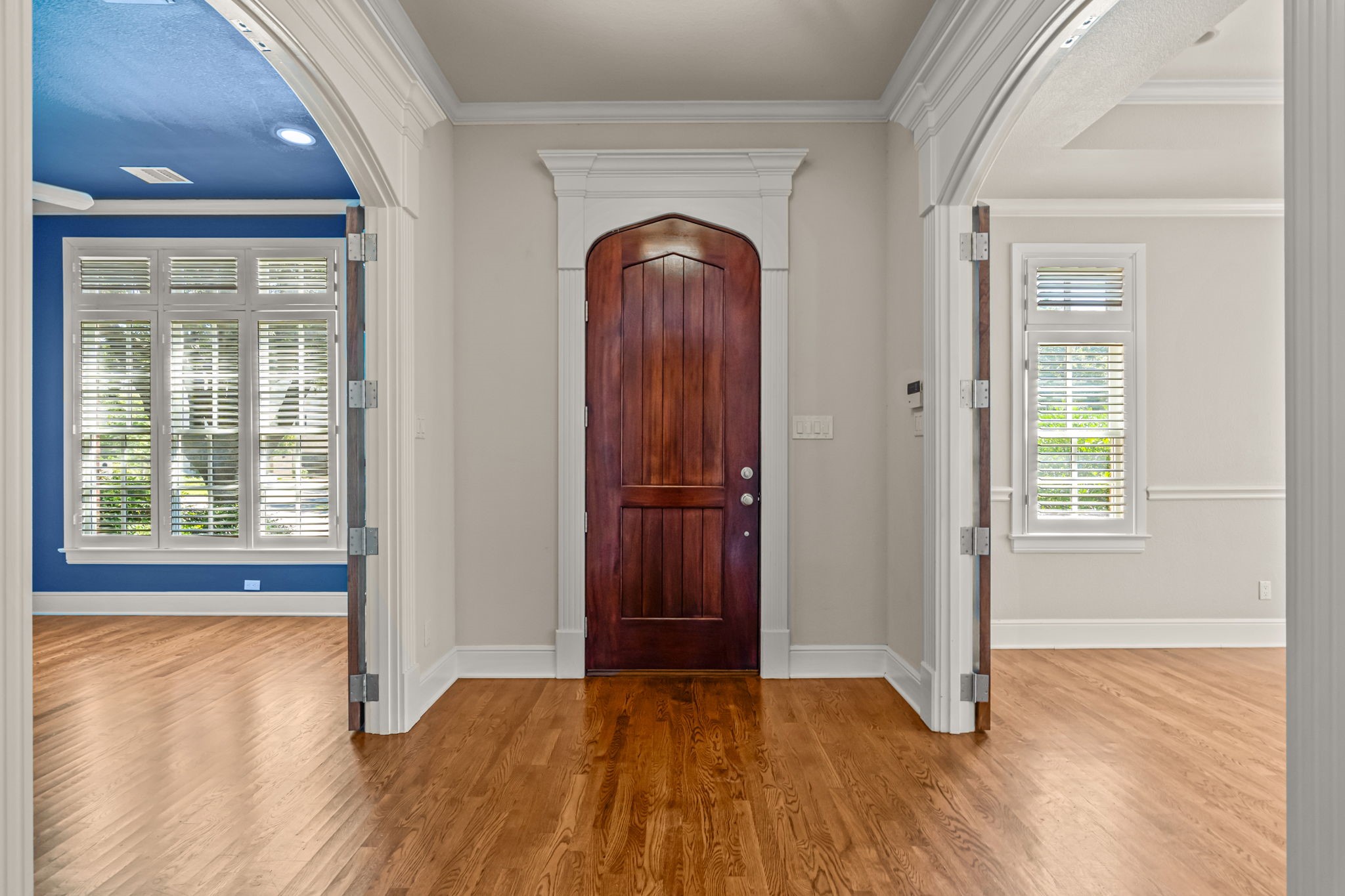 2877 Manorwood Trail