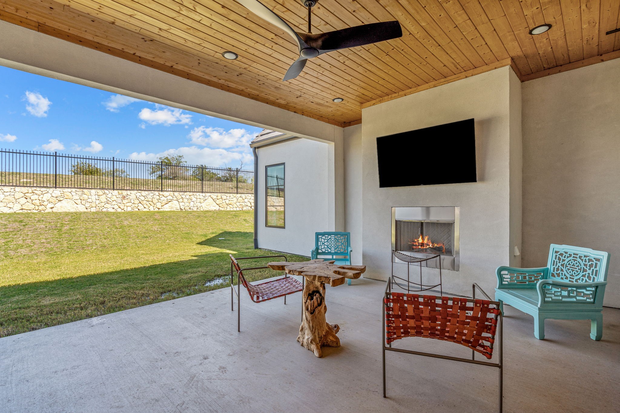 9632 Saint Michel Lane