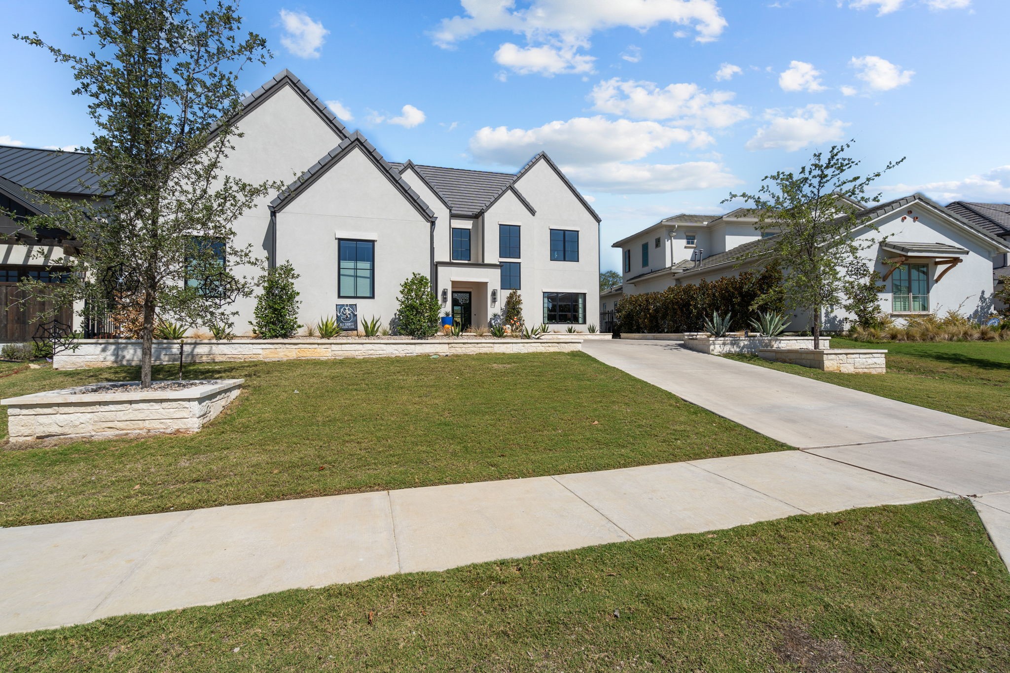 9632 Saint Michel Lane