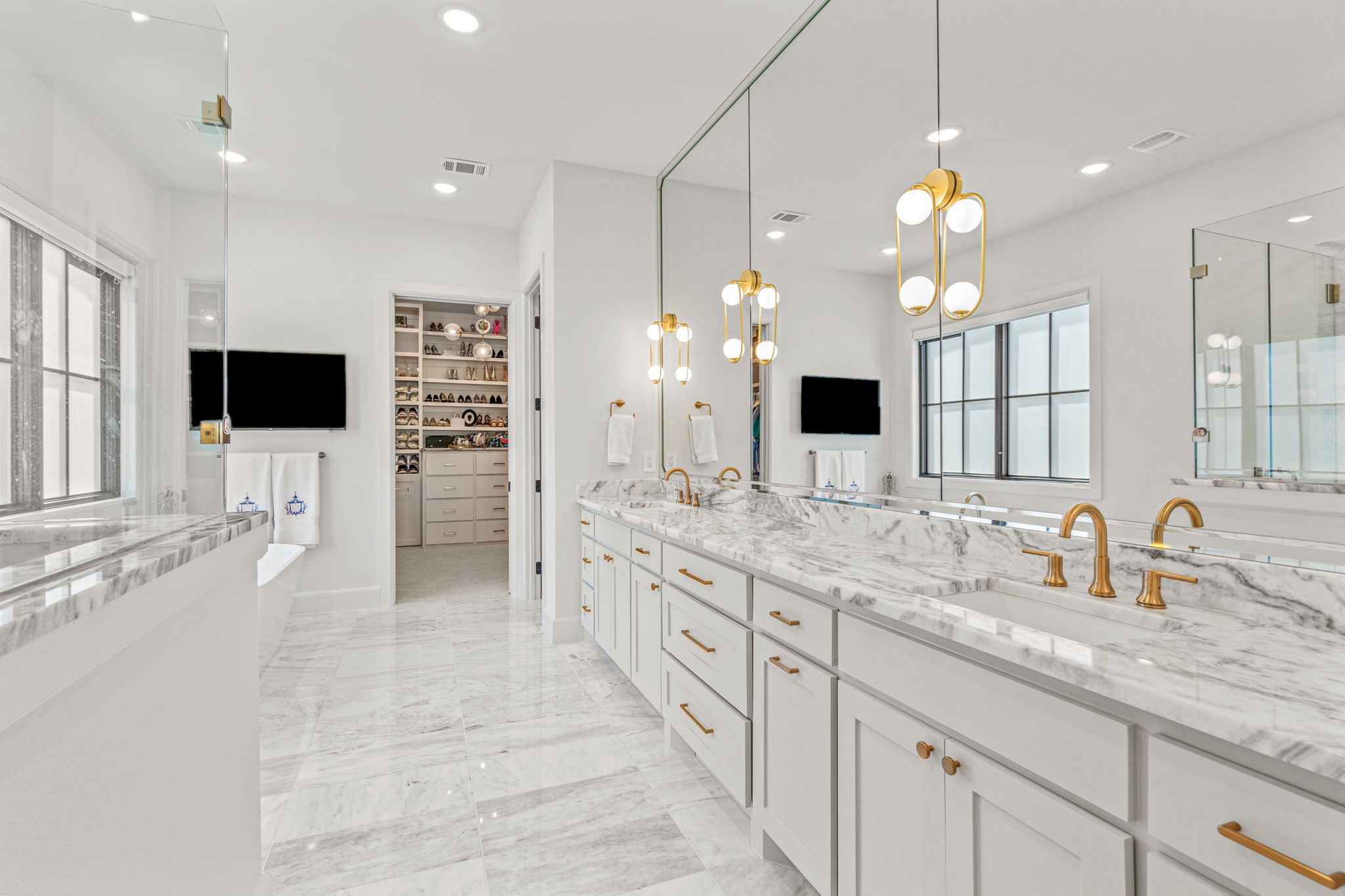 9632 Saint Michel Lane