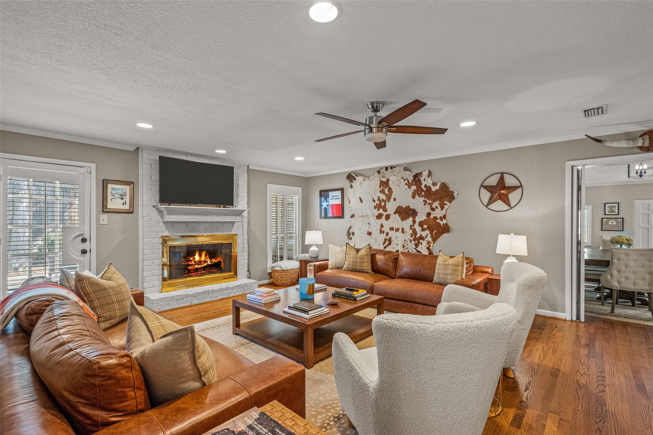 3816 W Biddison Street