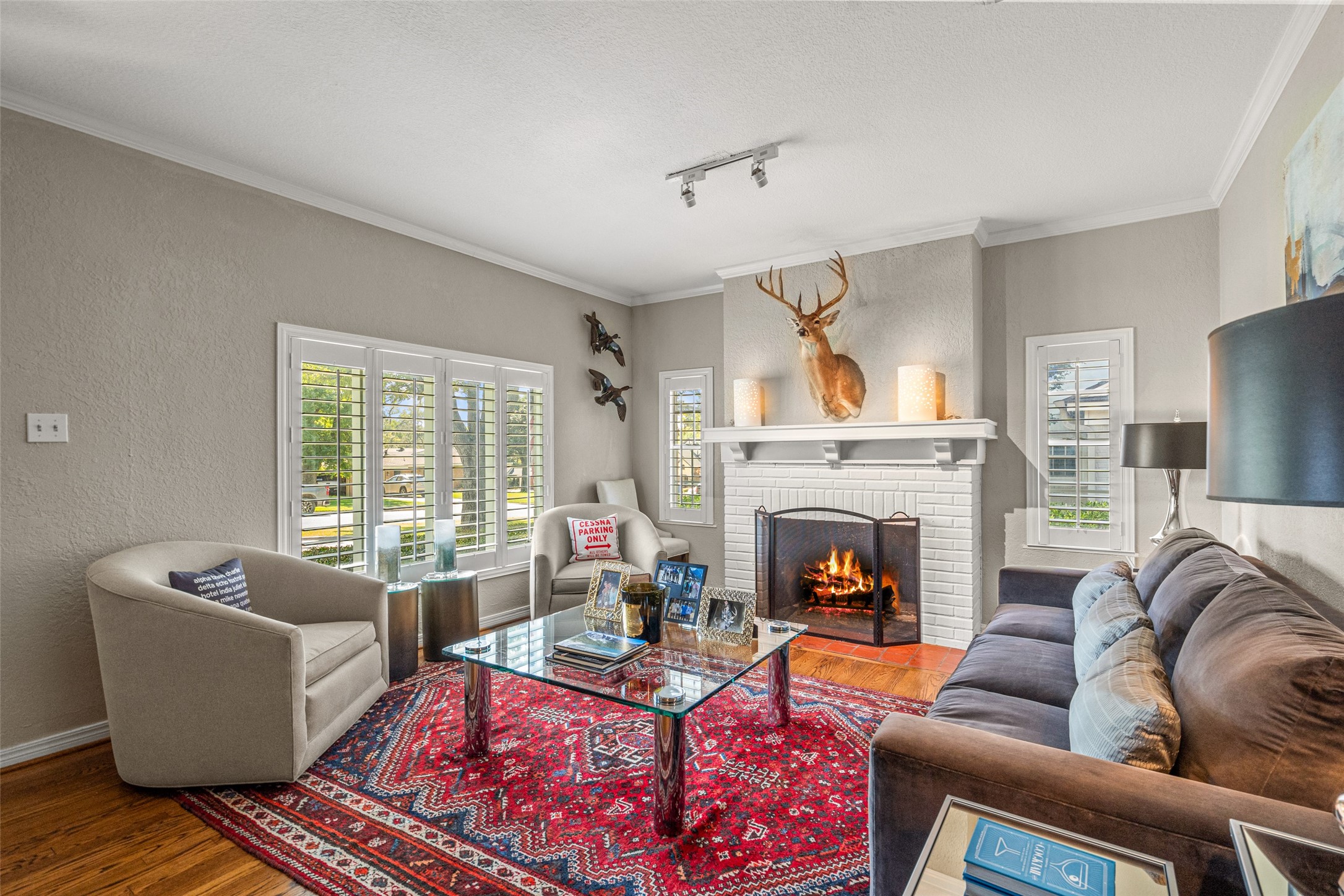 3816 W Biddison Street