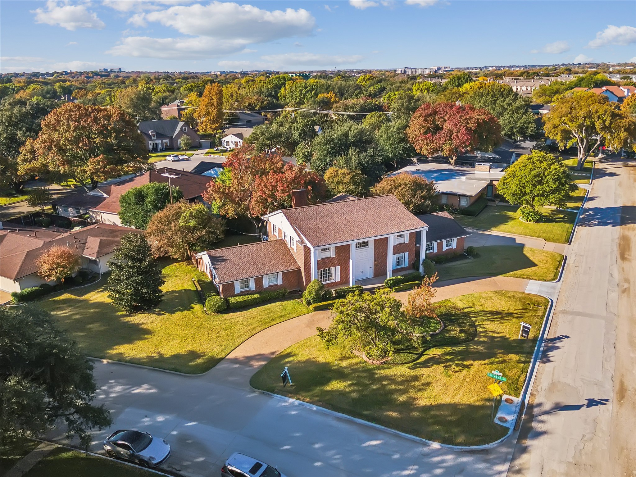 3901 Mockingbird Lane