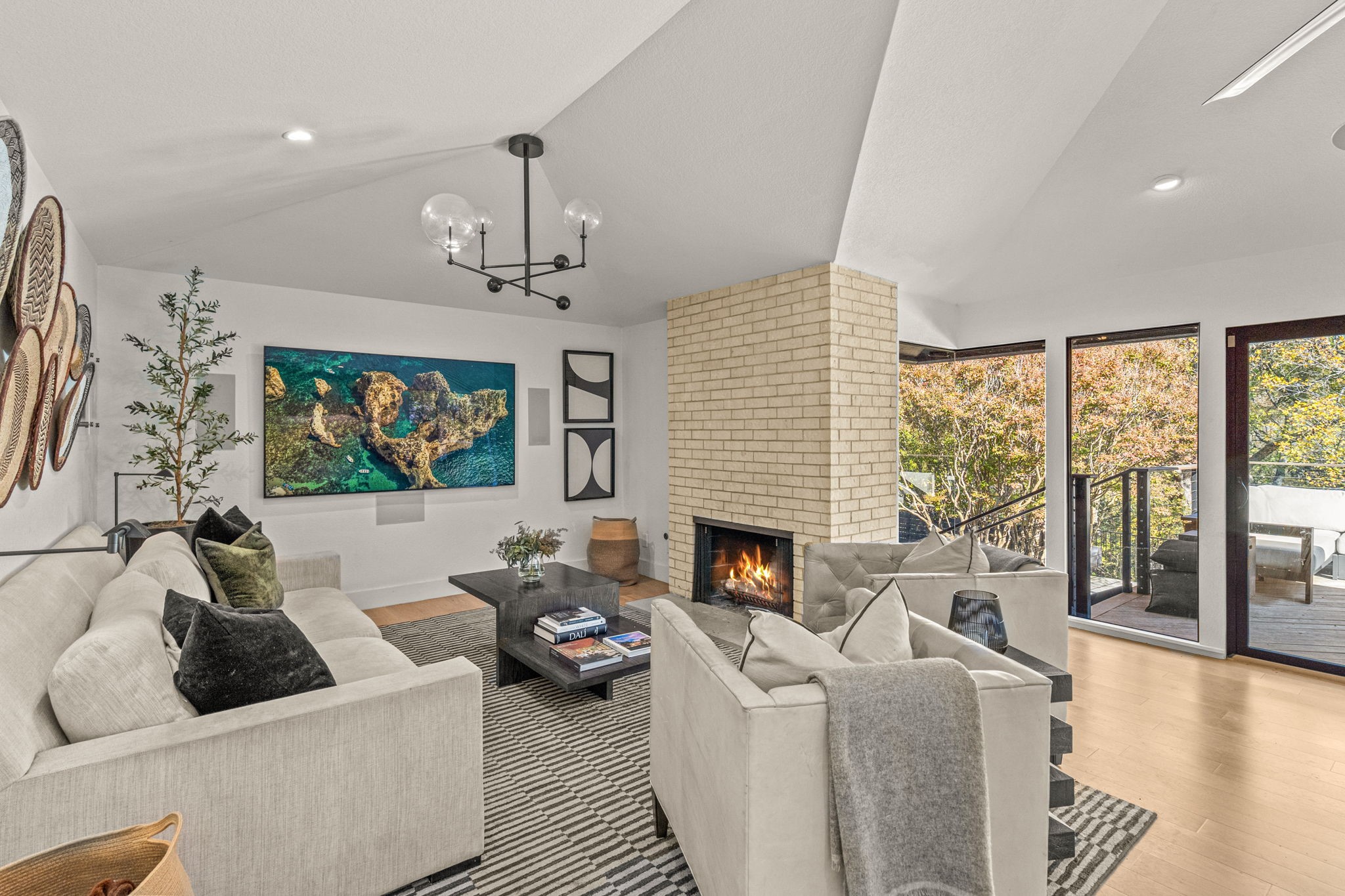 3805 Candlelite Court