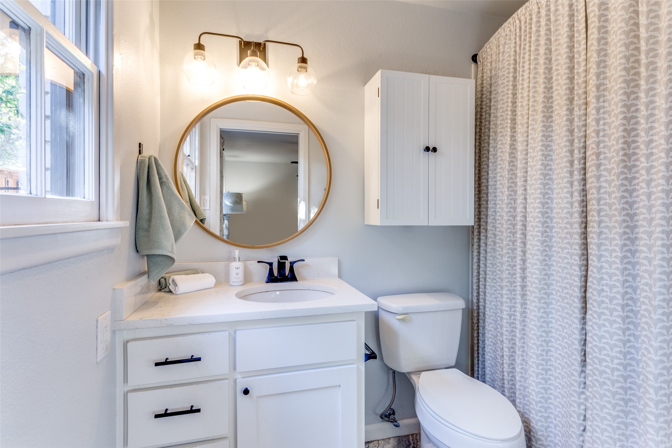 3725 Arborlawn Drive