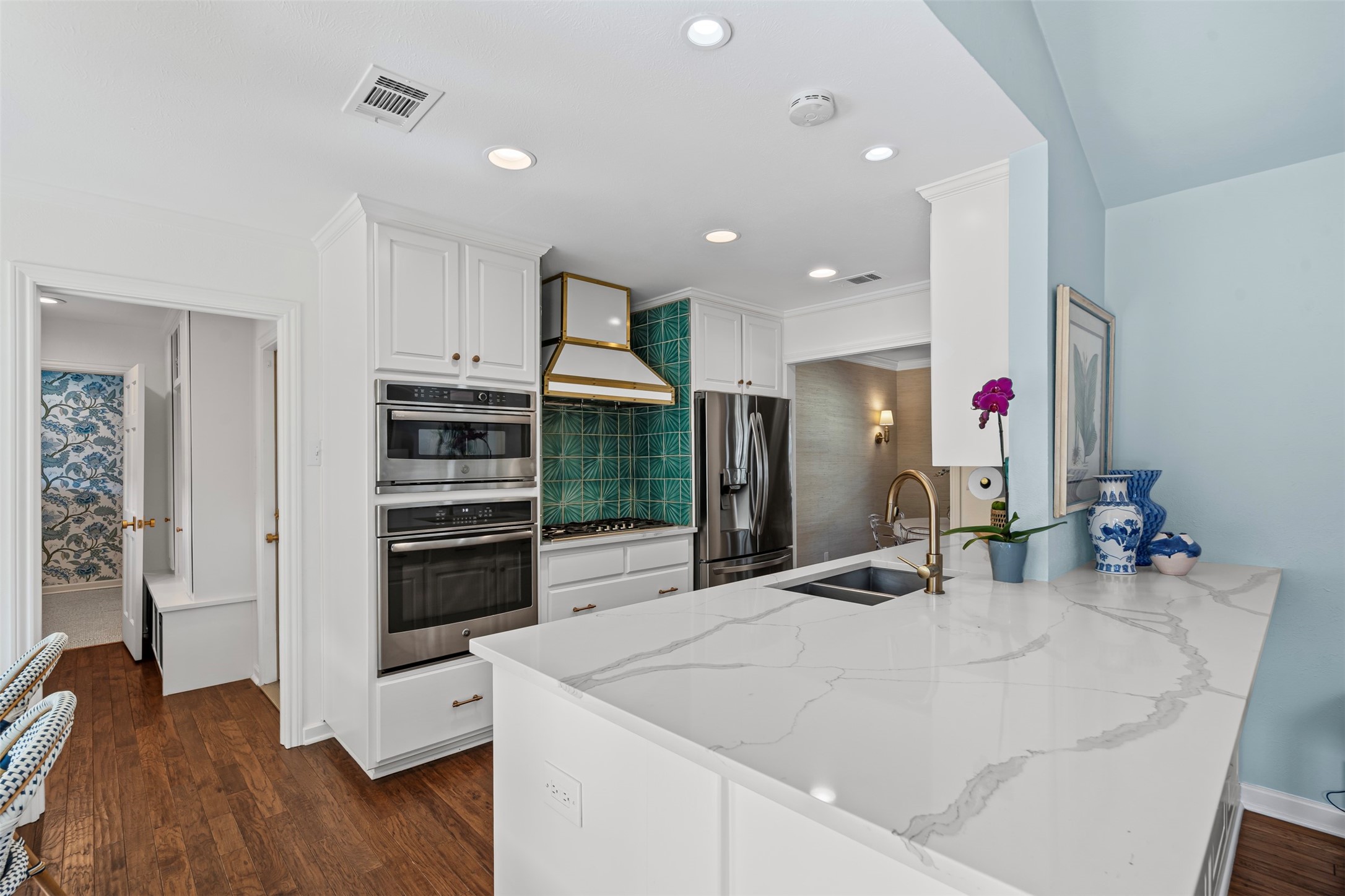 4329 Whitfield Avenue