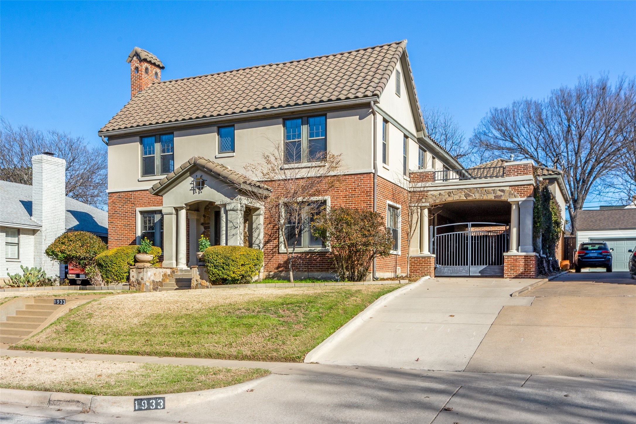 1933 Rockridge Terrace