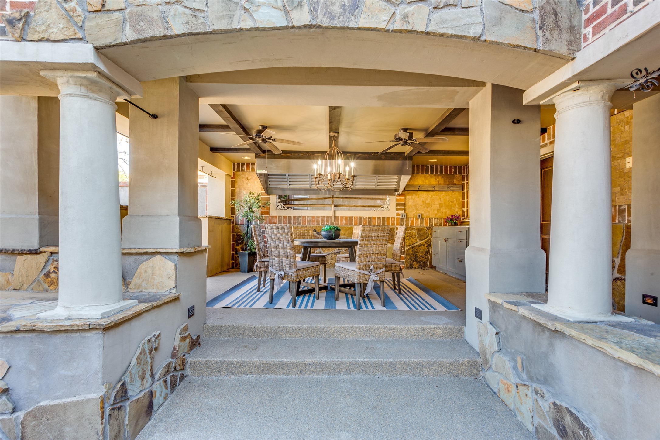 1933 Rockridge Terrace