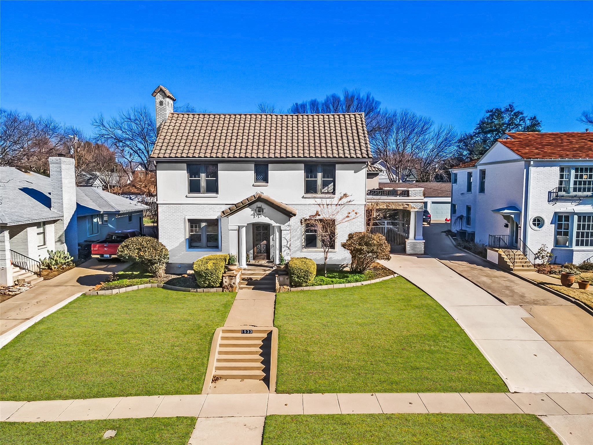 1933 Rockridge Terrace