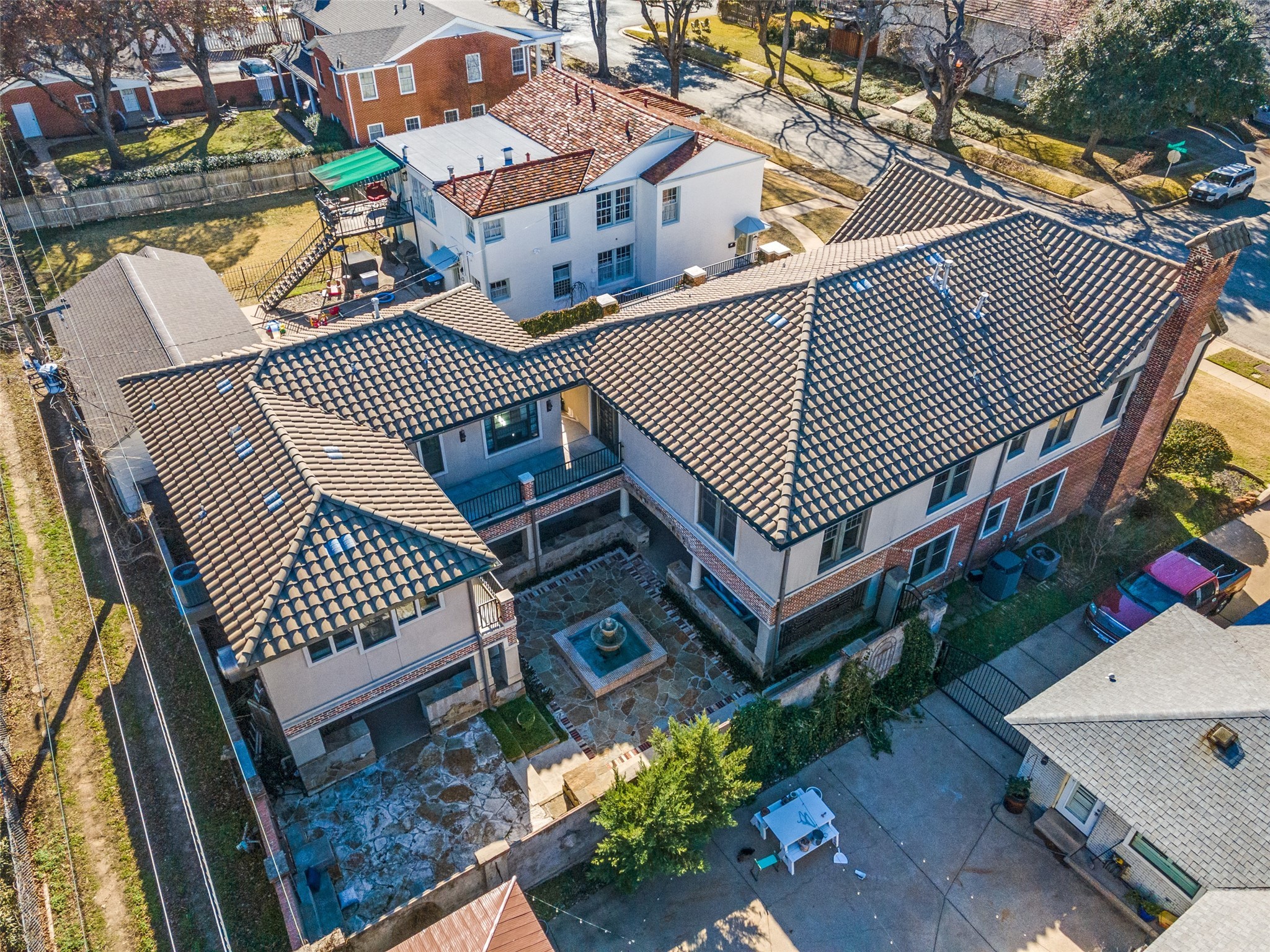 1933 Rockridge Terrace