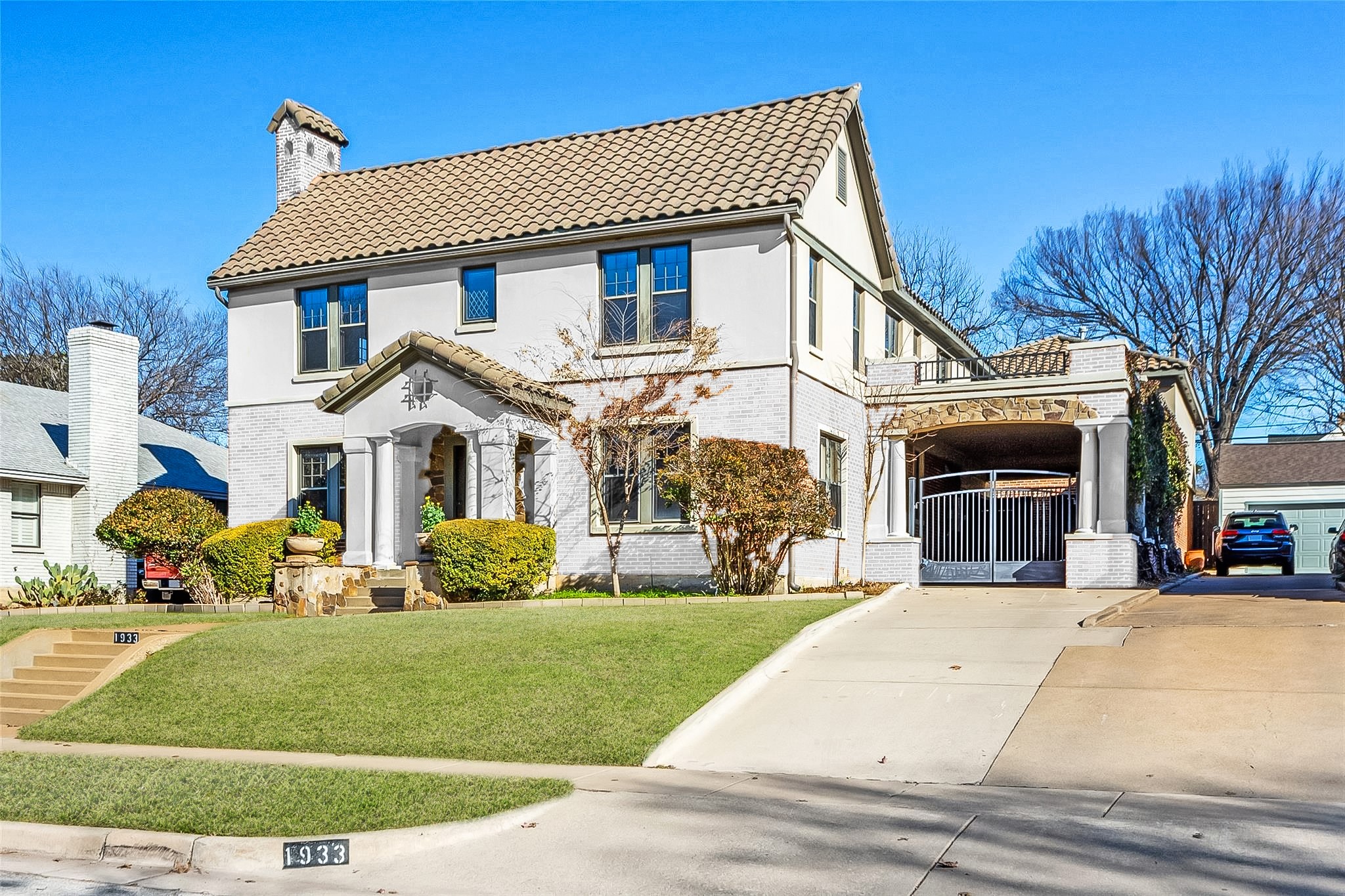 1933 Rockridge Terrace
