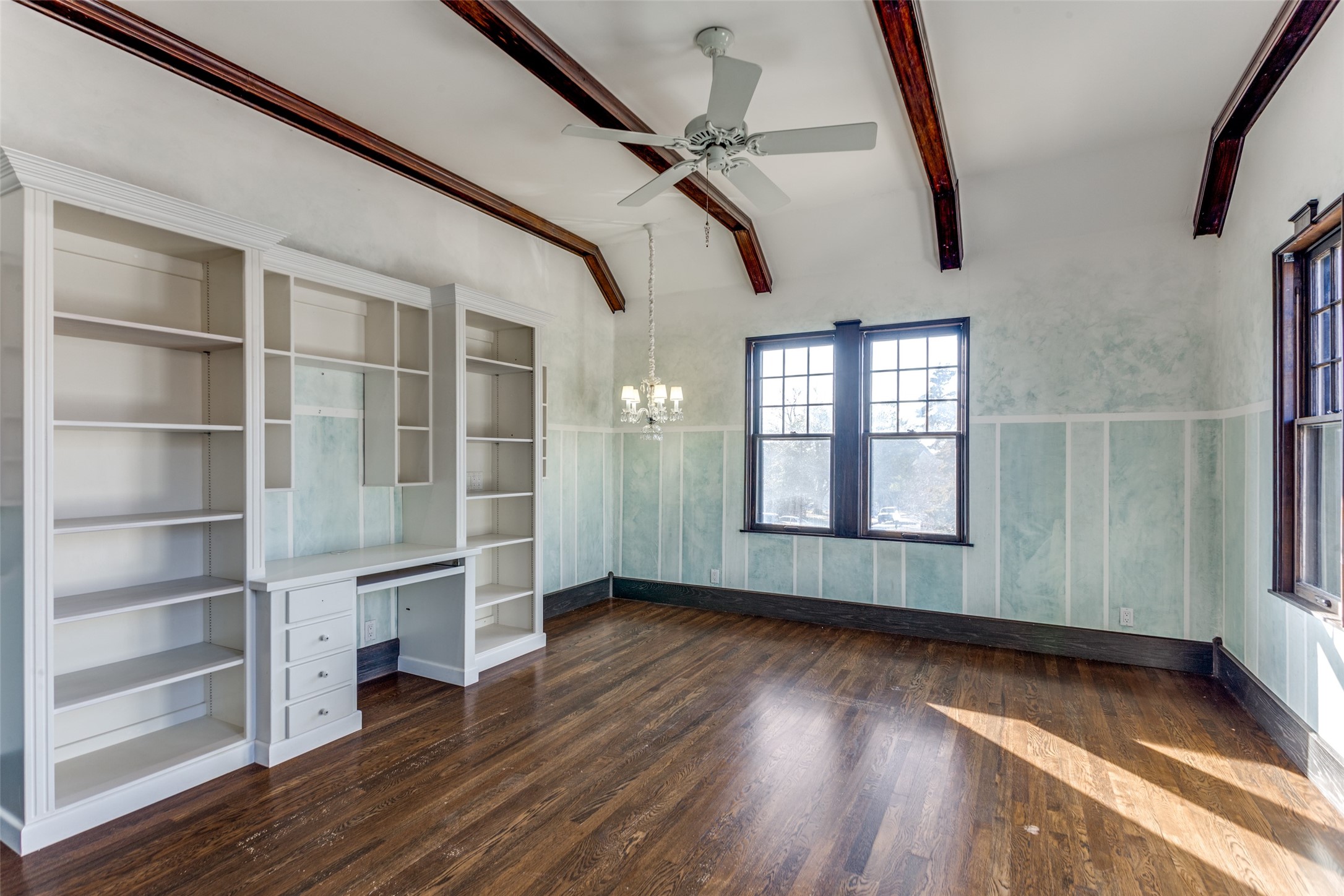 1933 Rockridge Terrace