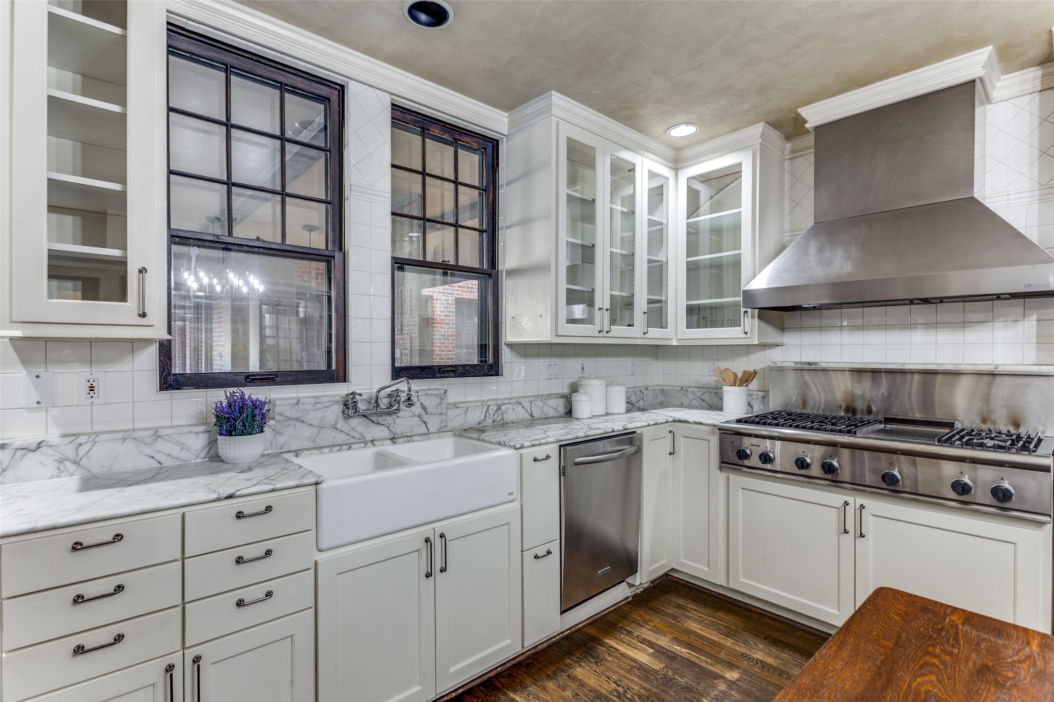 1933 Rockridge Terrace