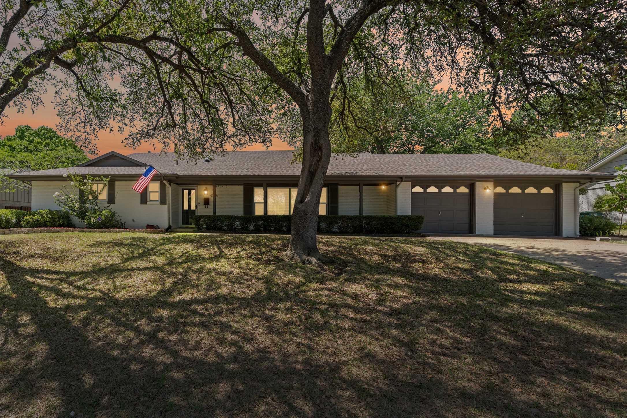 4308 Hildring Drive E