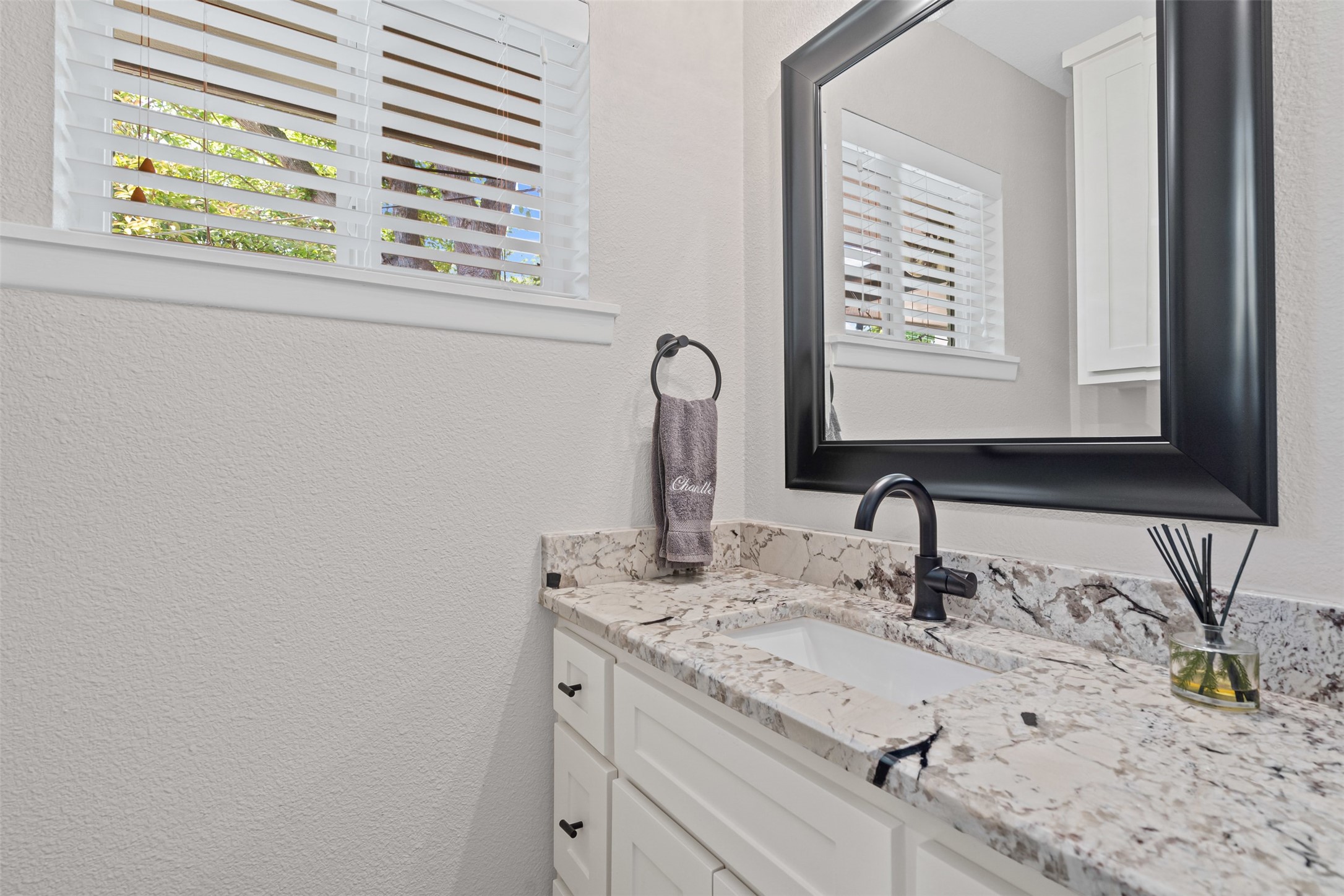 4308 Hildring Drive E