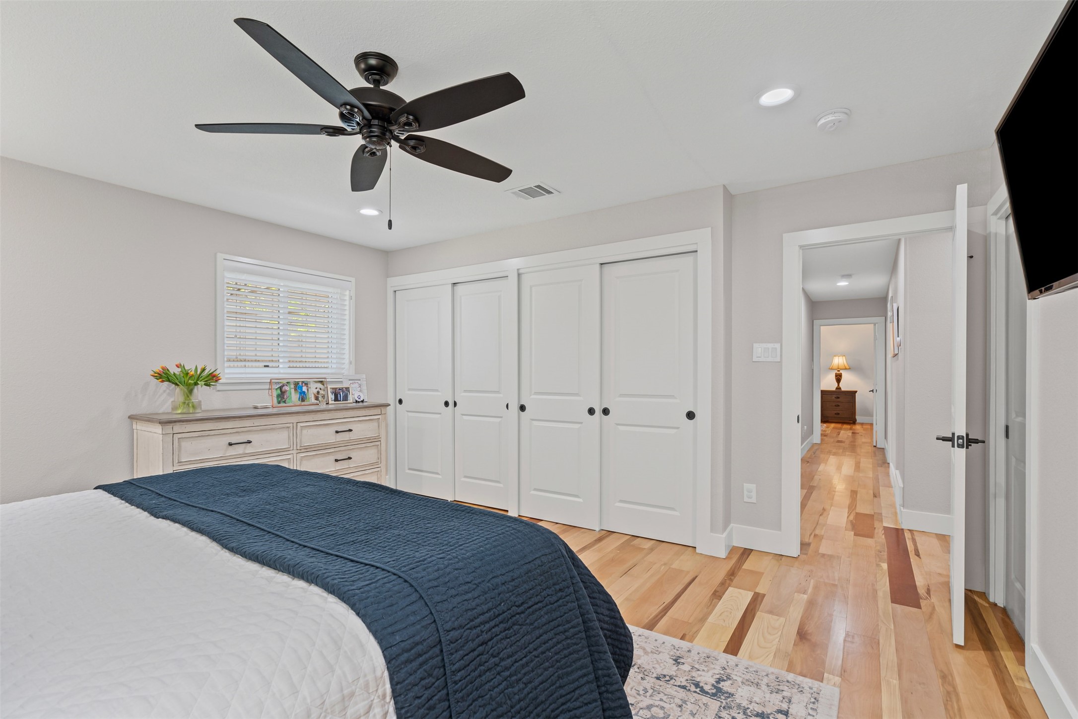 4308 Hildring Drive E