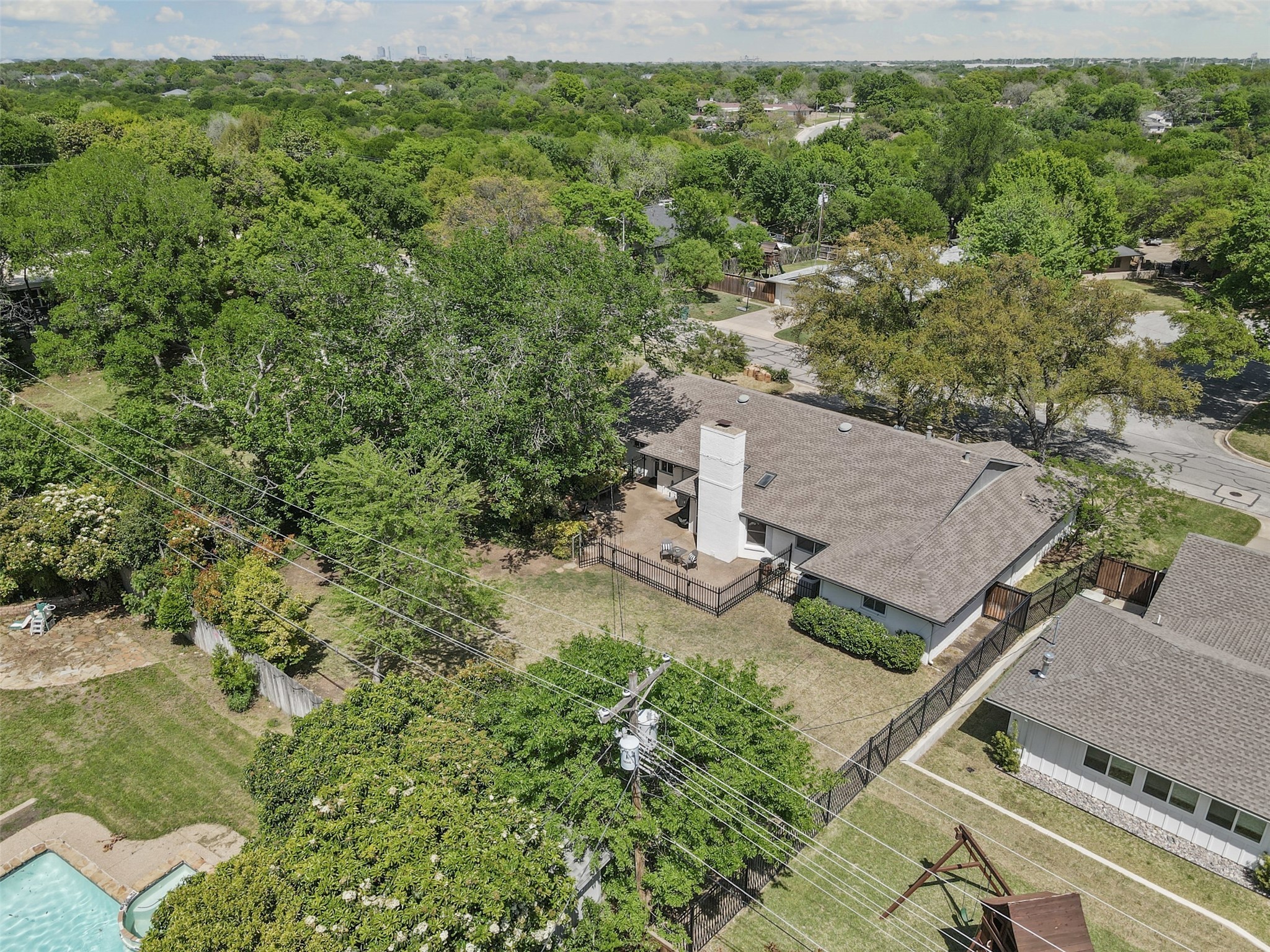 4308 Hildring Drive E