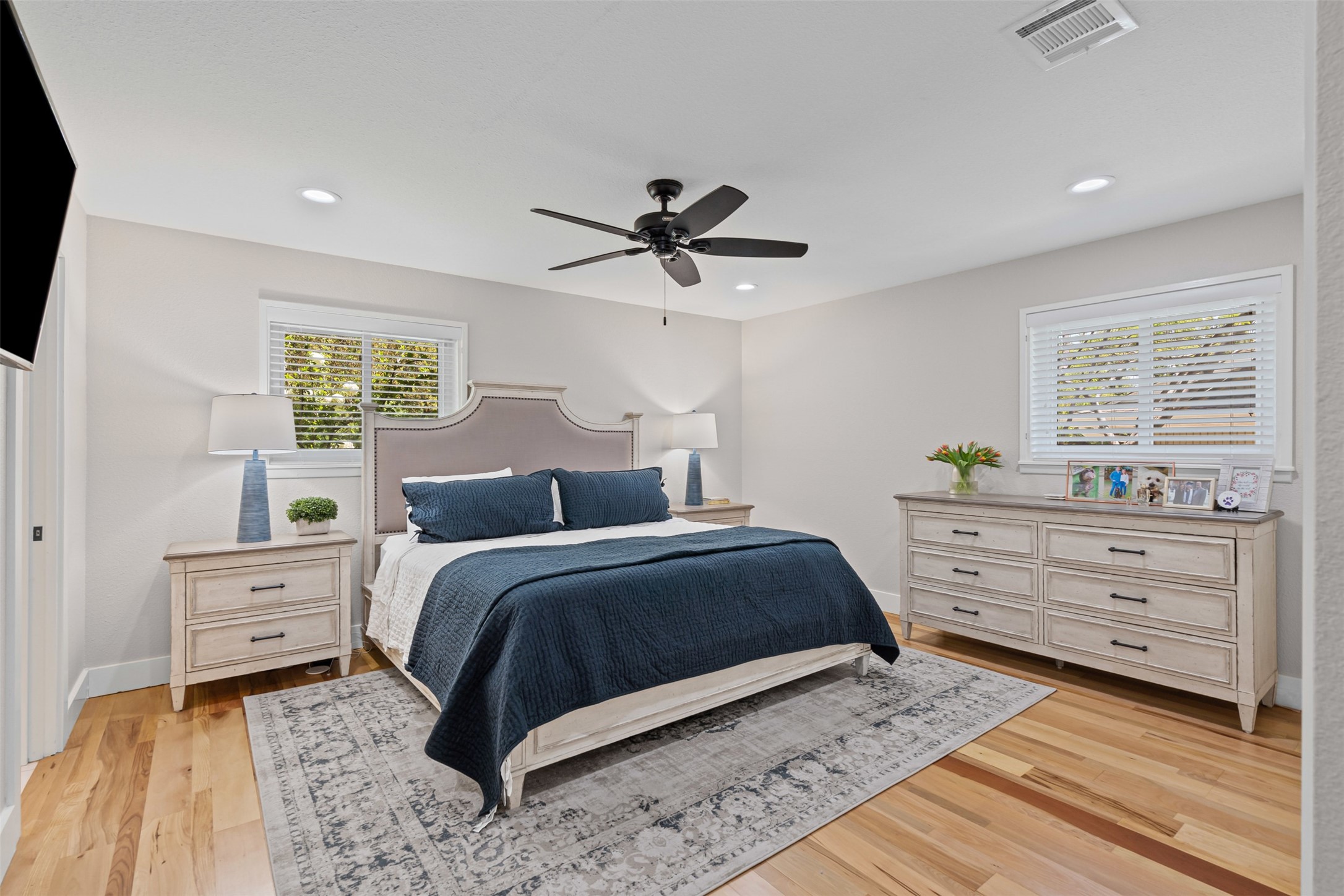 4308 Hildring Drive E