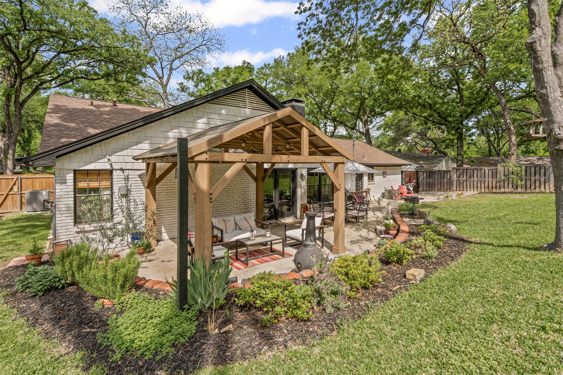 3213 Preston Hollow Road