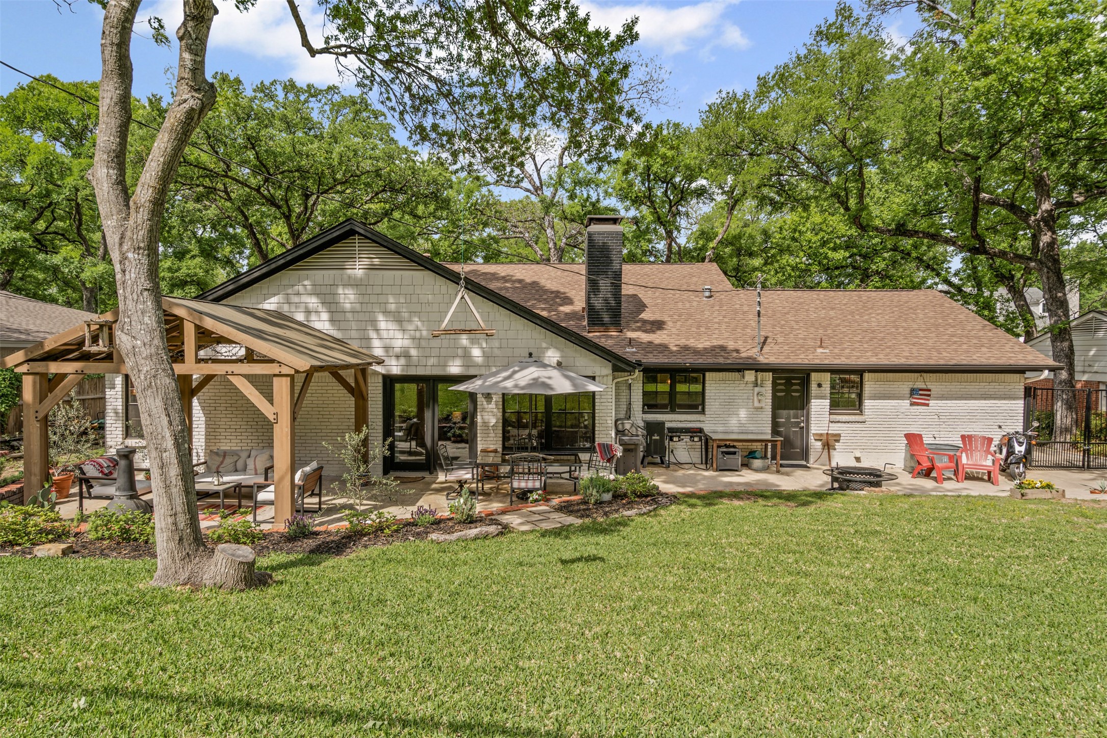 3213 Preston Hollow Road