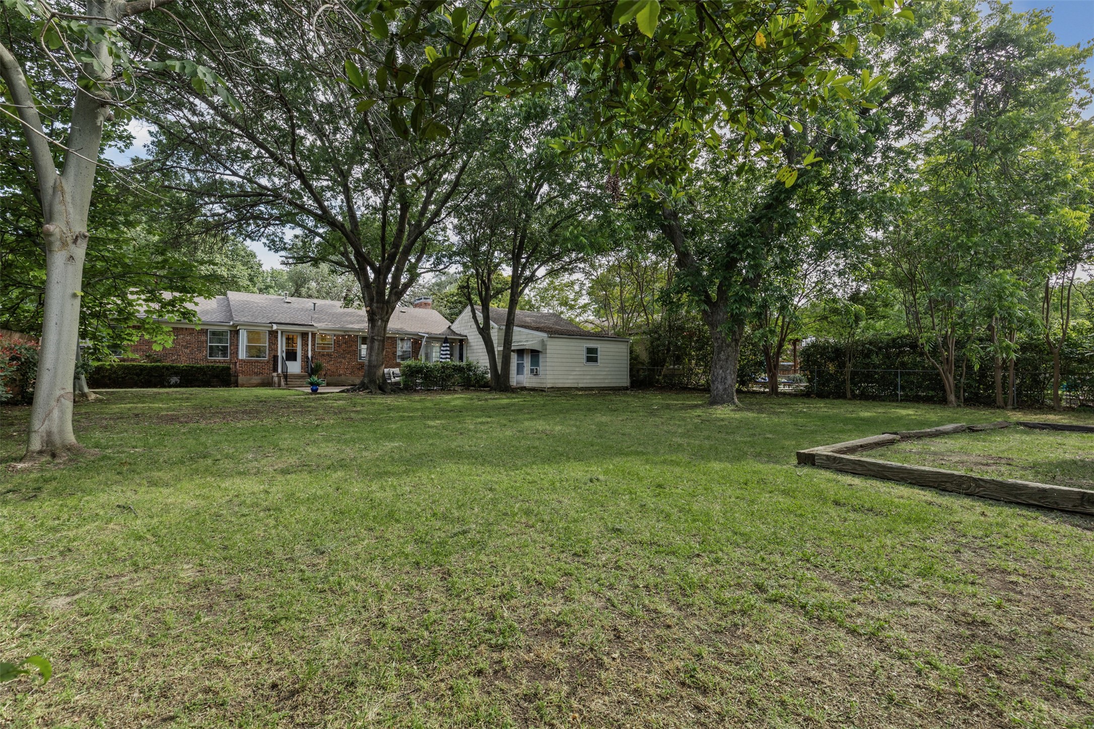 3824 Arundel Avenue
