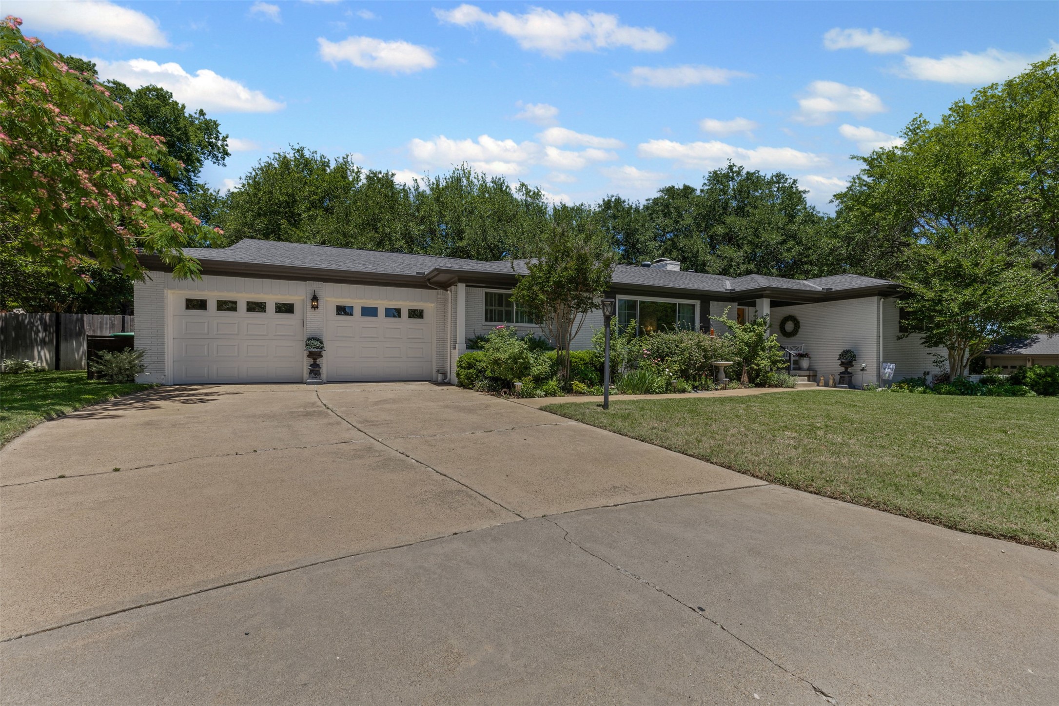 4304 Warnock Court