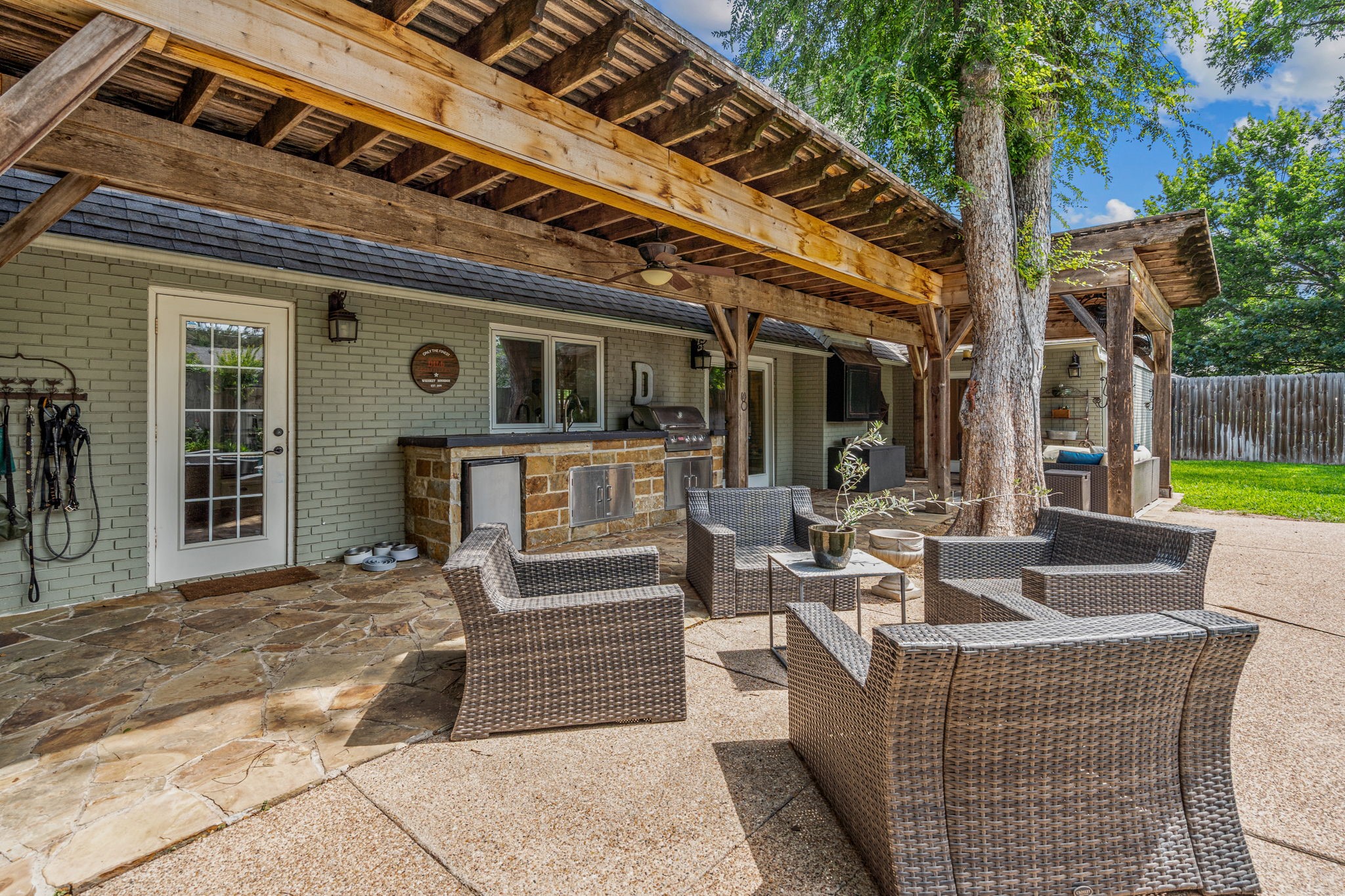 4217 Blackhaw Avenue