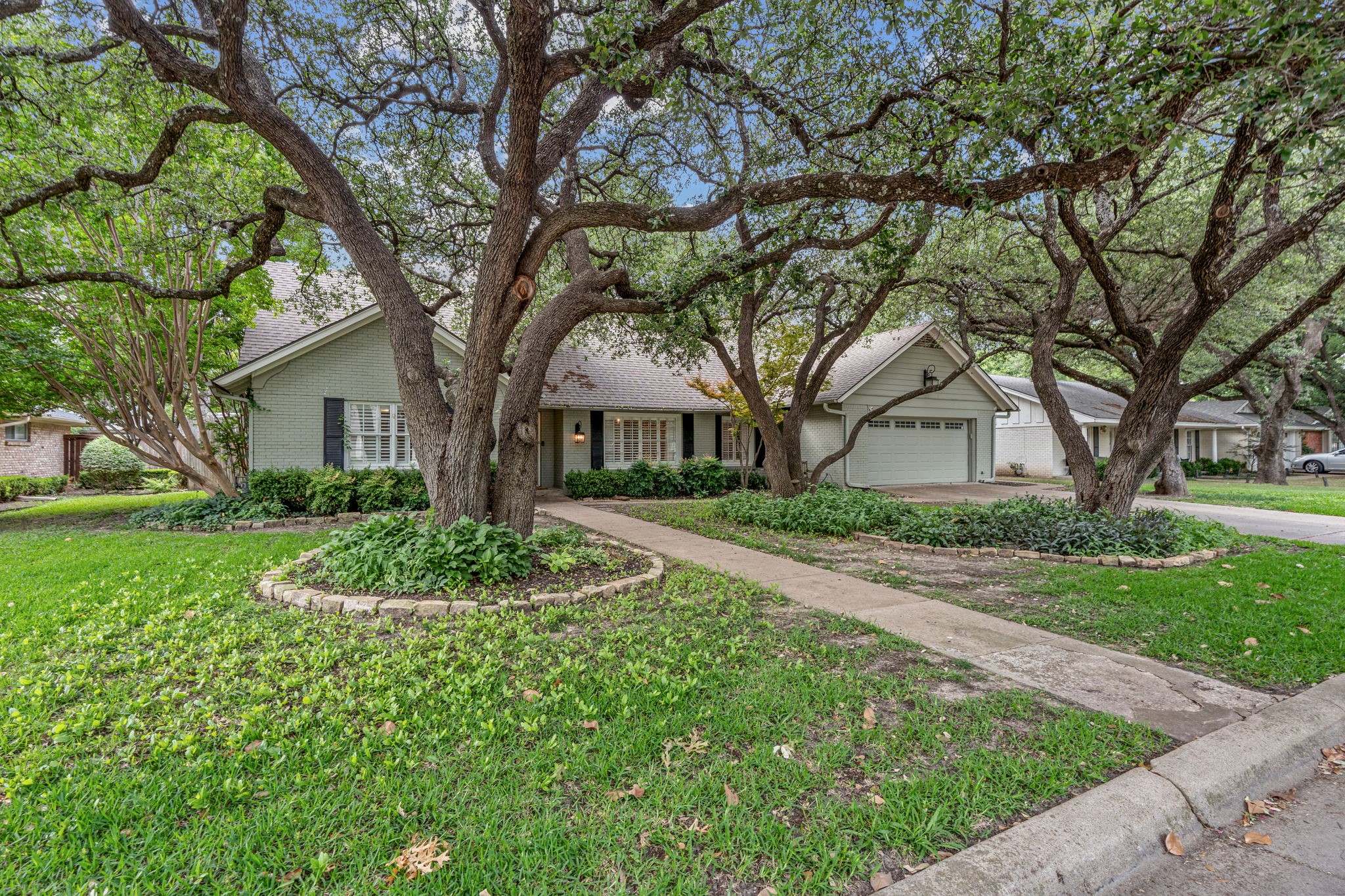 4217 Blackhaw Avenue