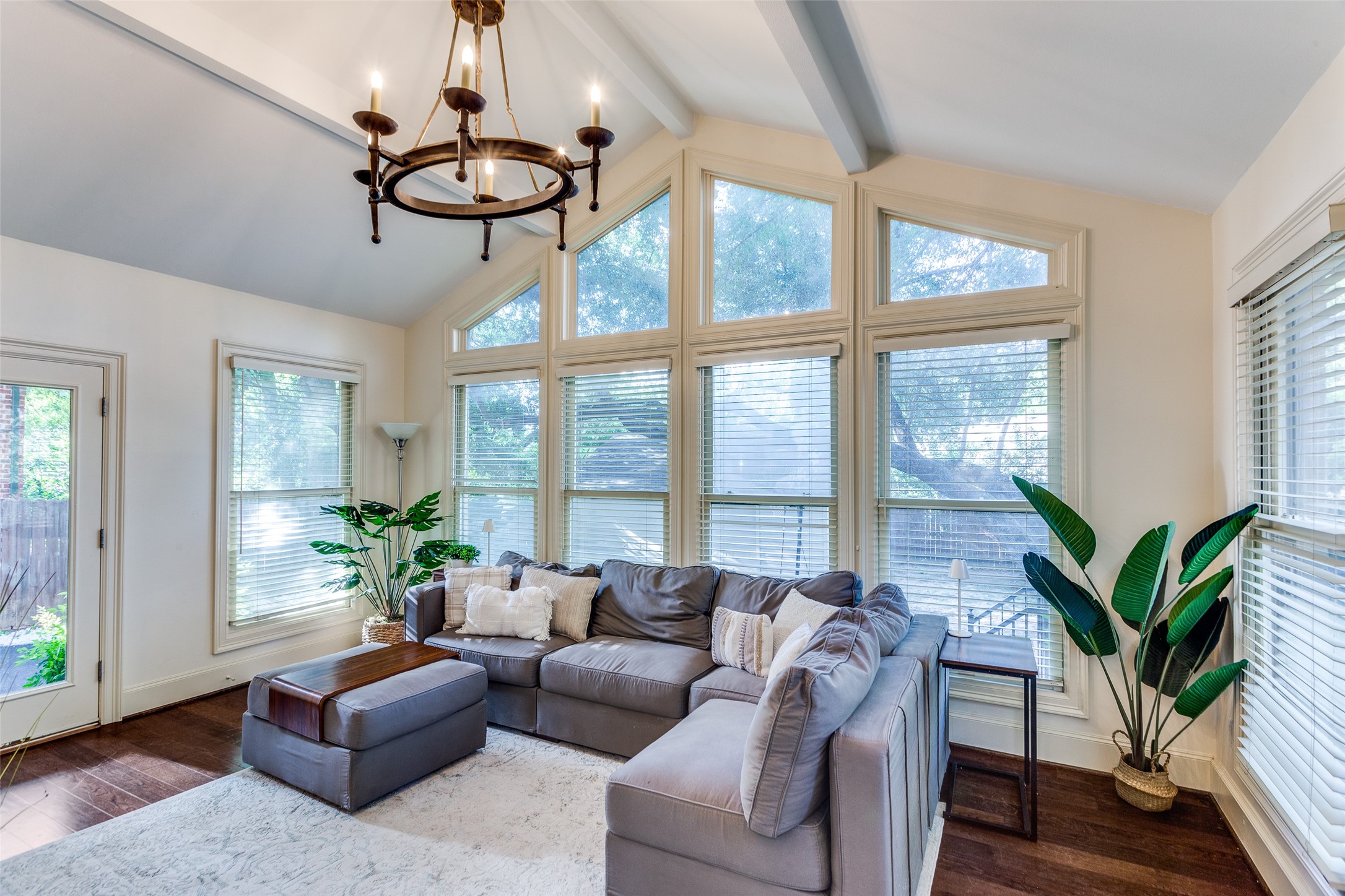 3604 Sherwood Avenue