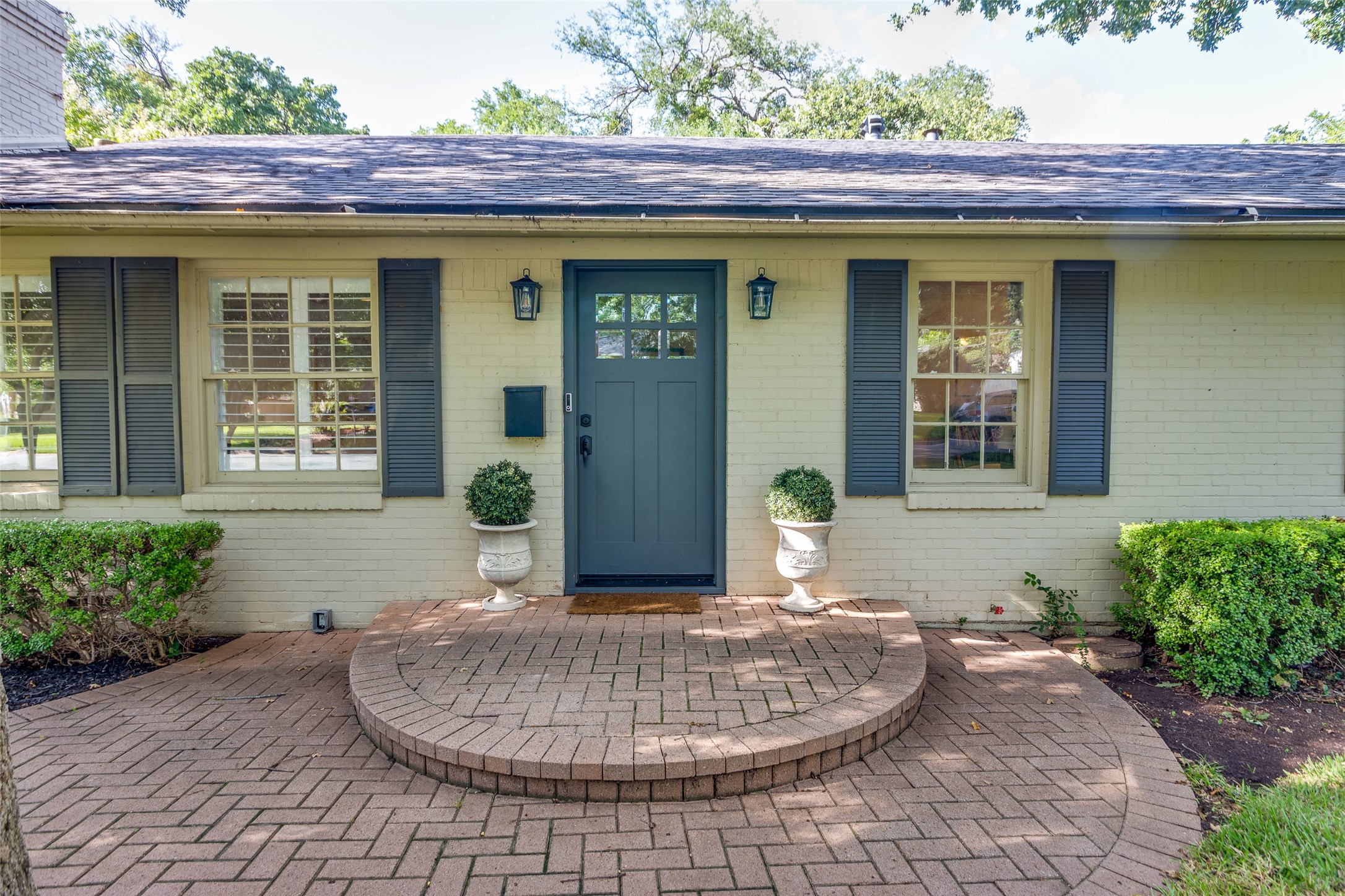 3604 Sherwood Avenue