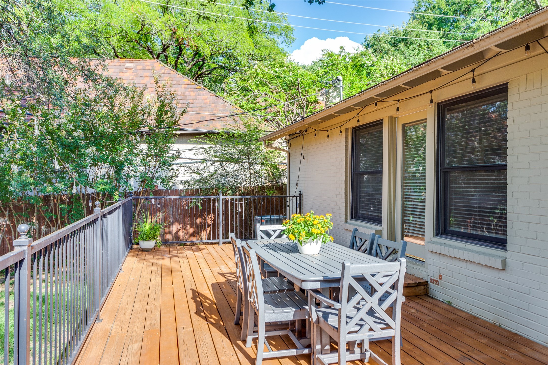 3604 Sherwood Avenue