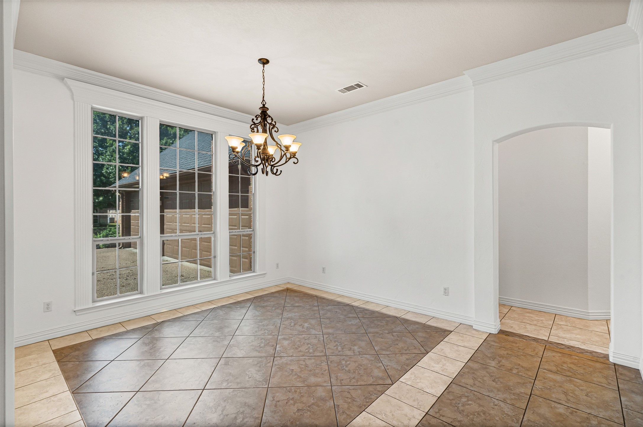 853 Thomas Crossing Drive