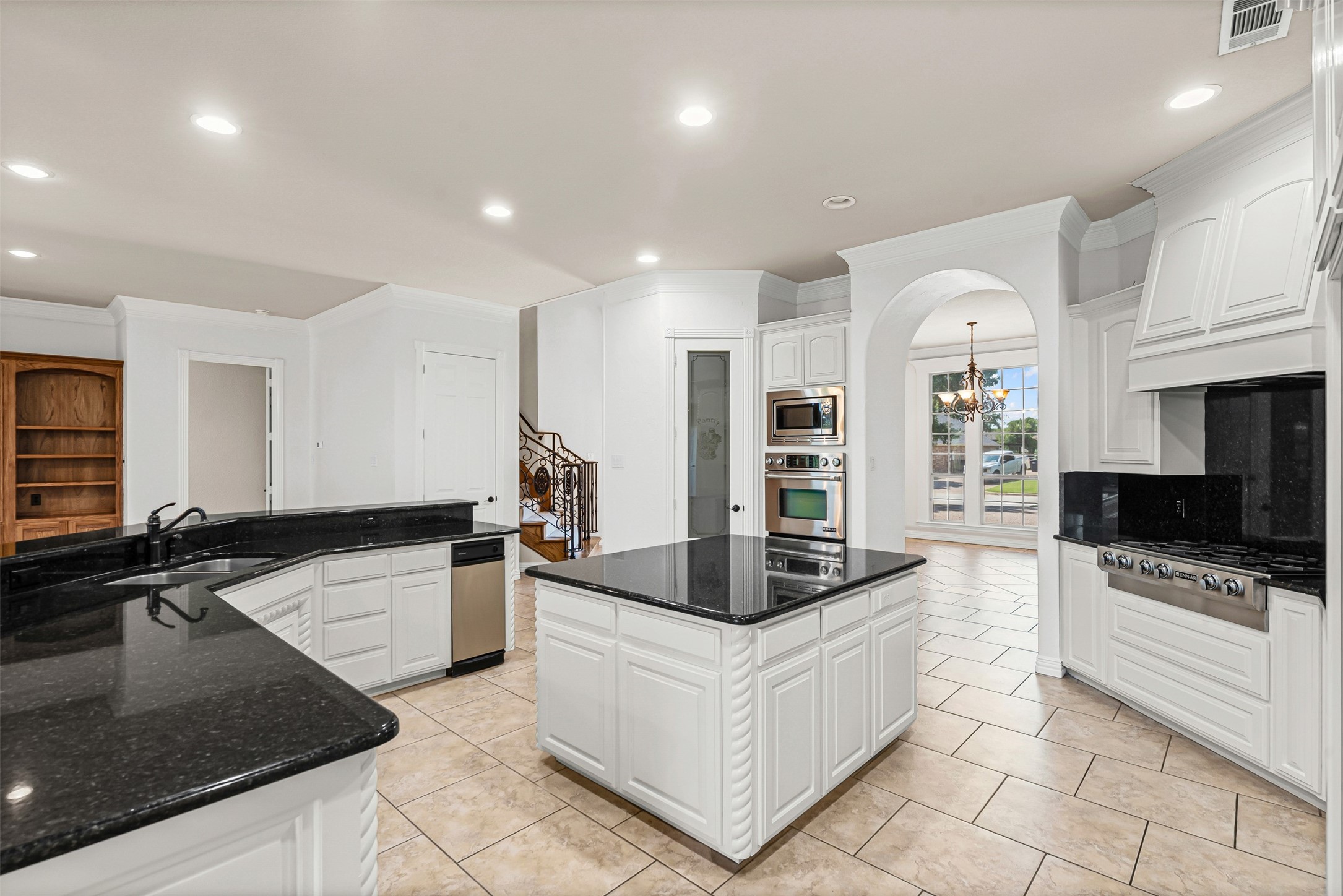 853 Thomas Crossing Drive