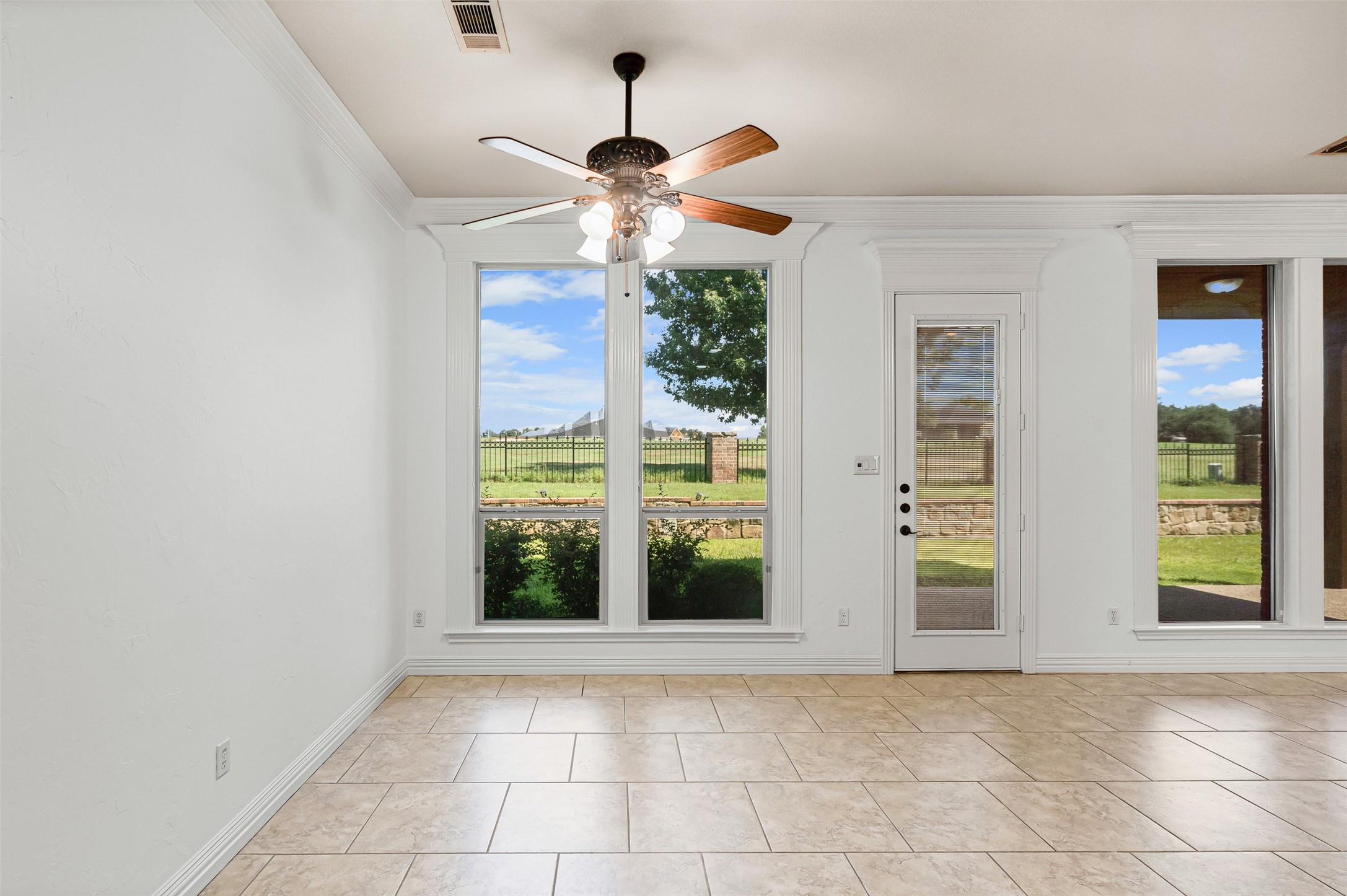 853 Thomas Crossing Drive