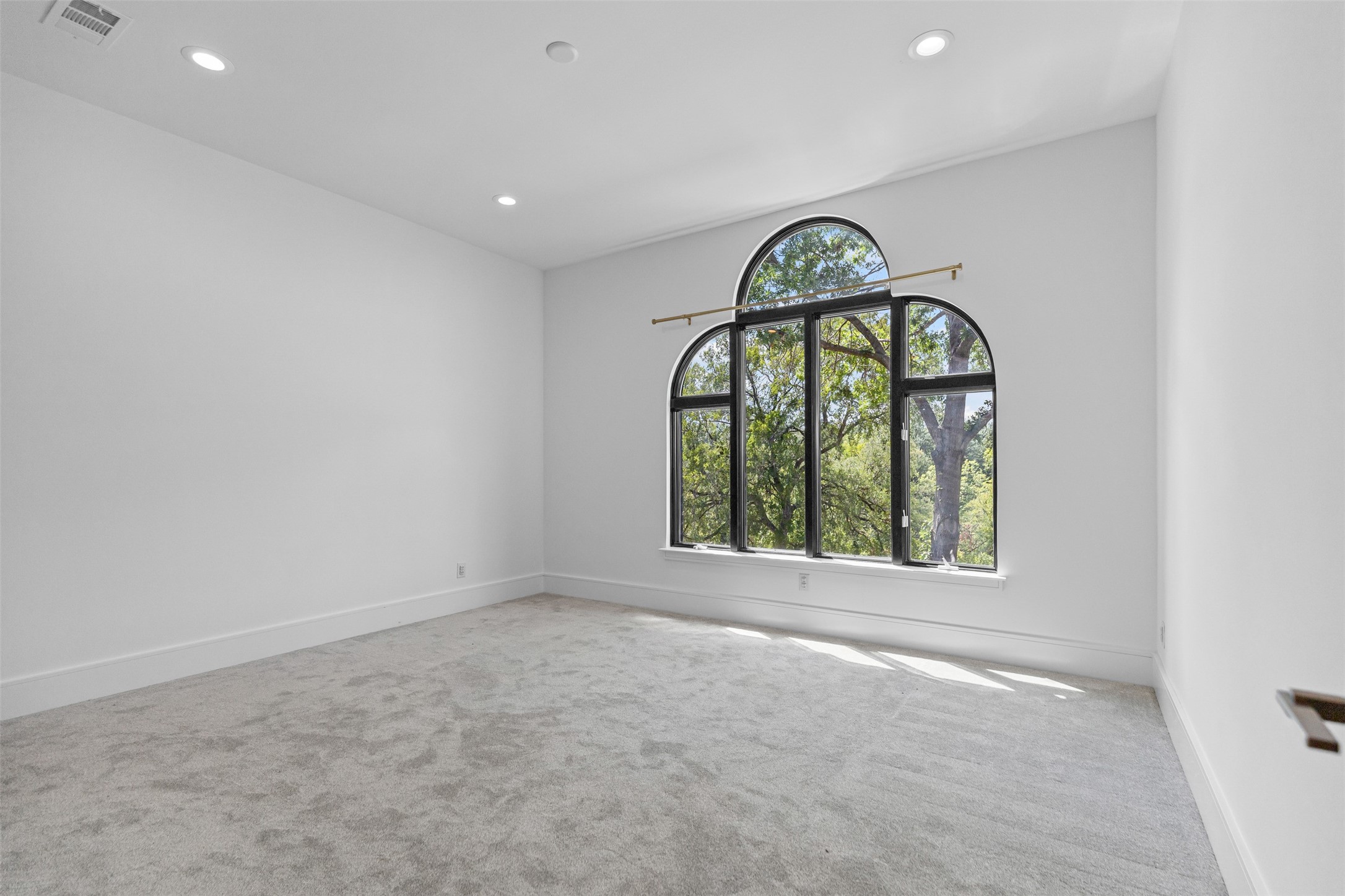 3509 Overton Park Drive E