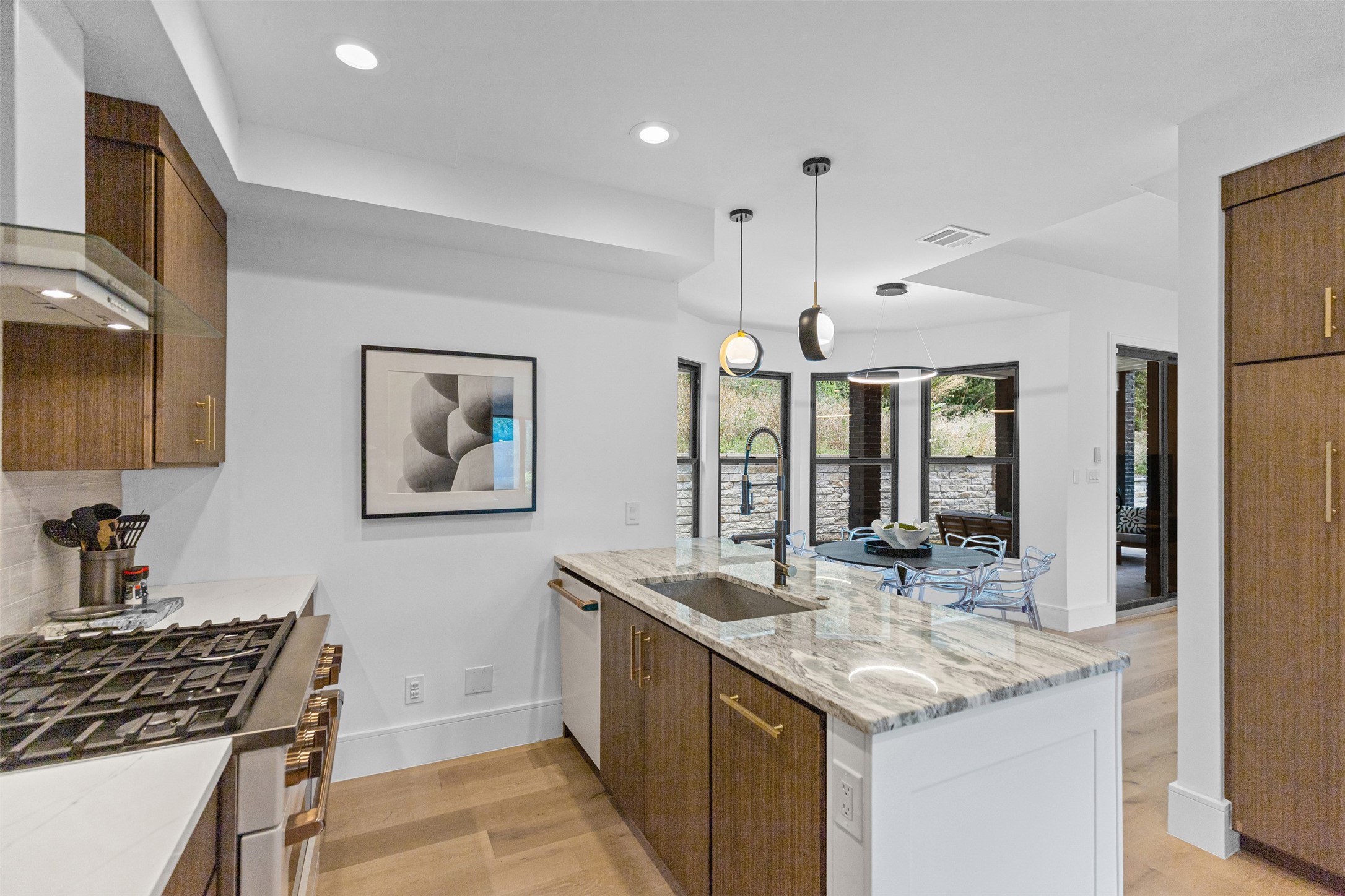 3509 Overton Park Drive E