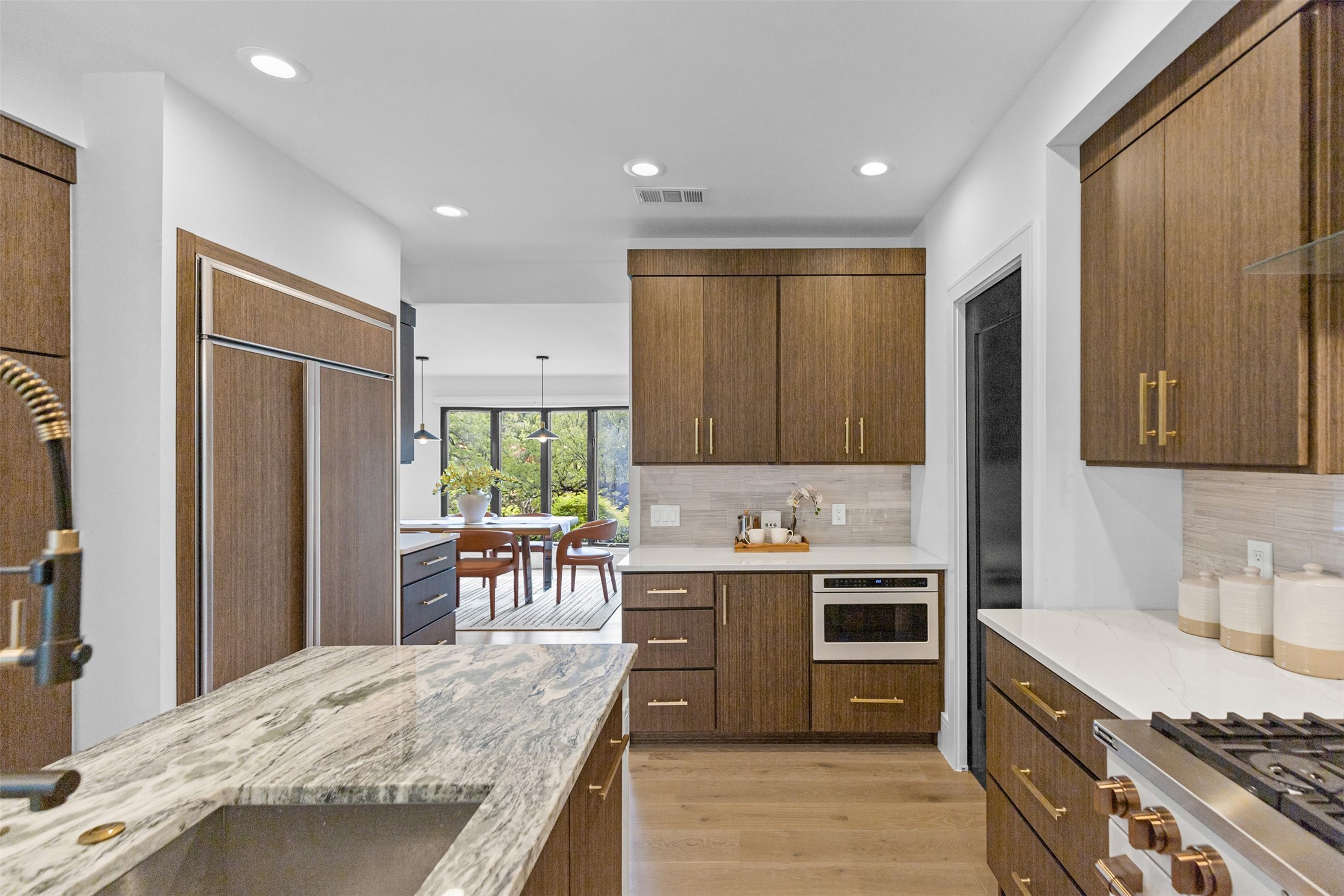 3509 Overton Park Drive E