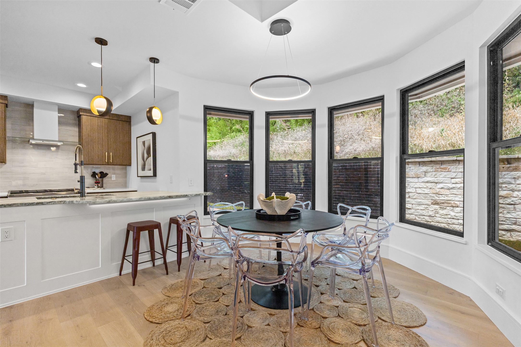 3509 Overton Park Drive E