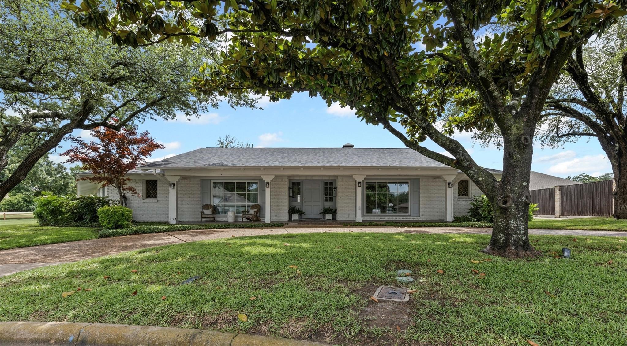 6805 Benito Court