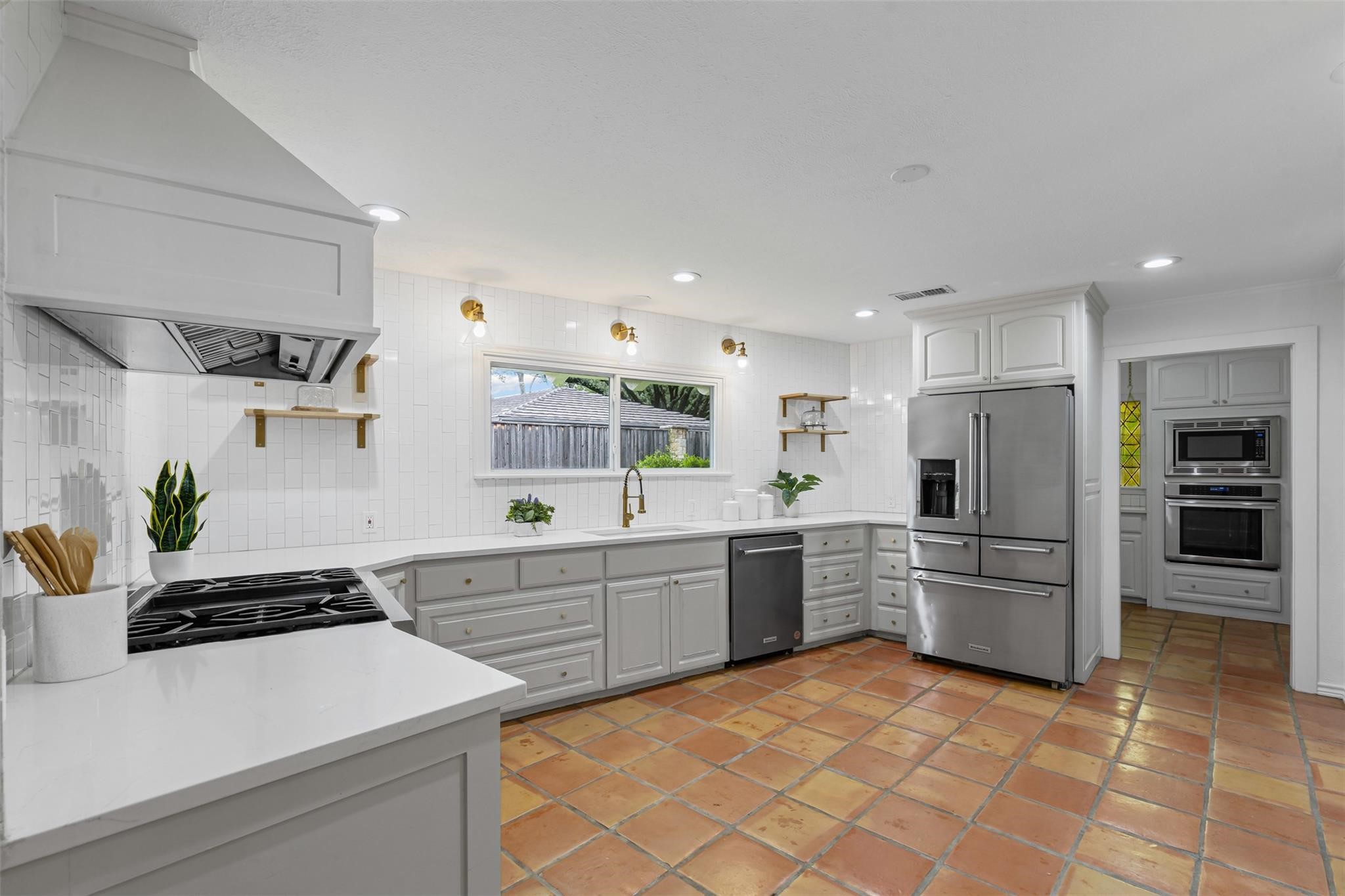 6805 Benito Court