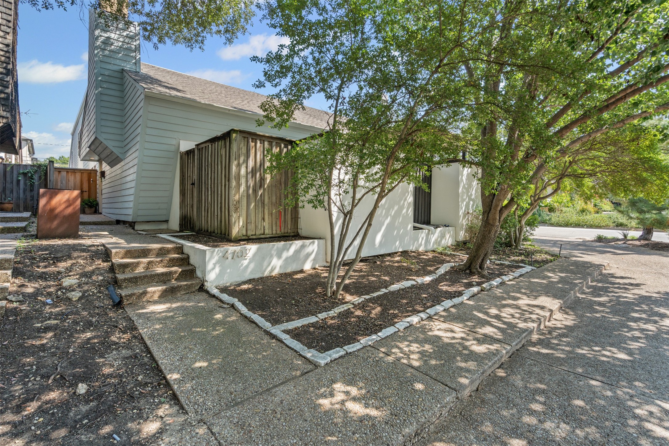 4702 Harley Avenue