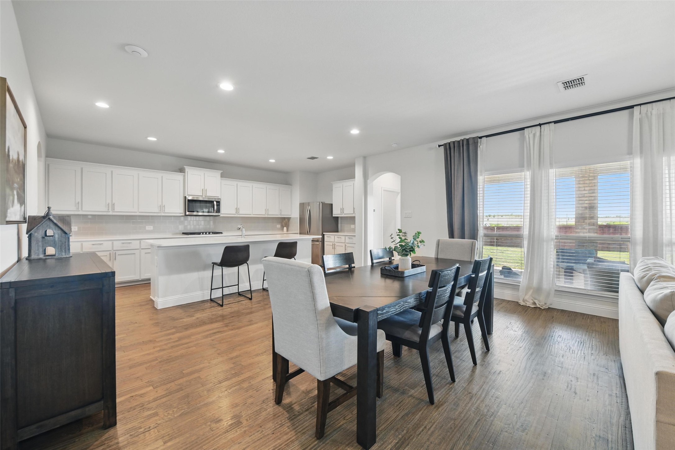 15201 Belclaire Avenue