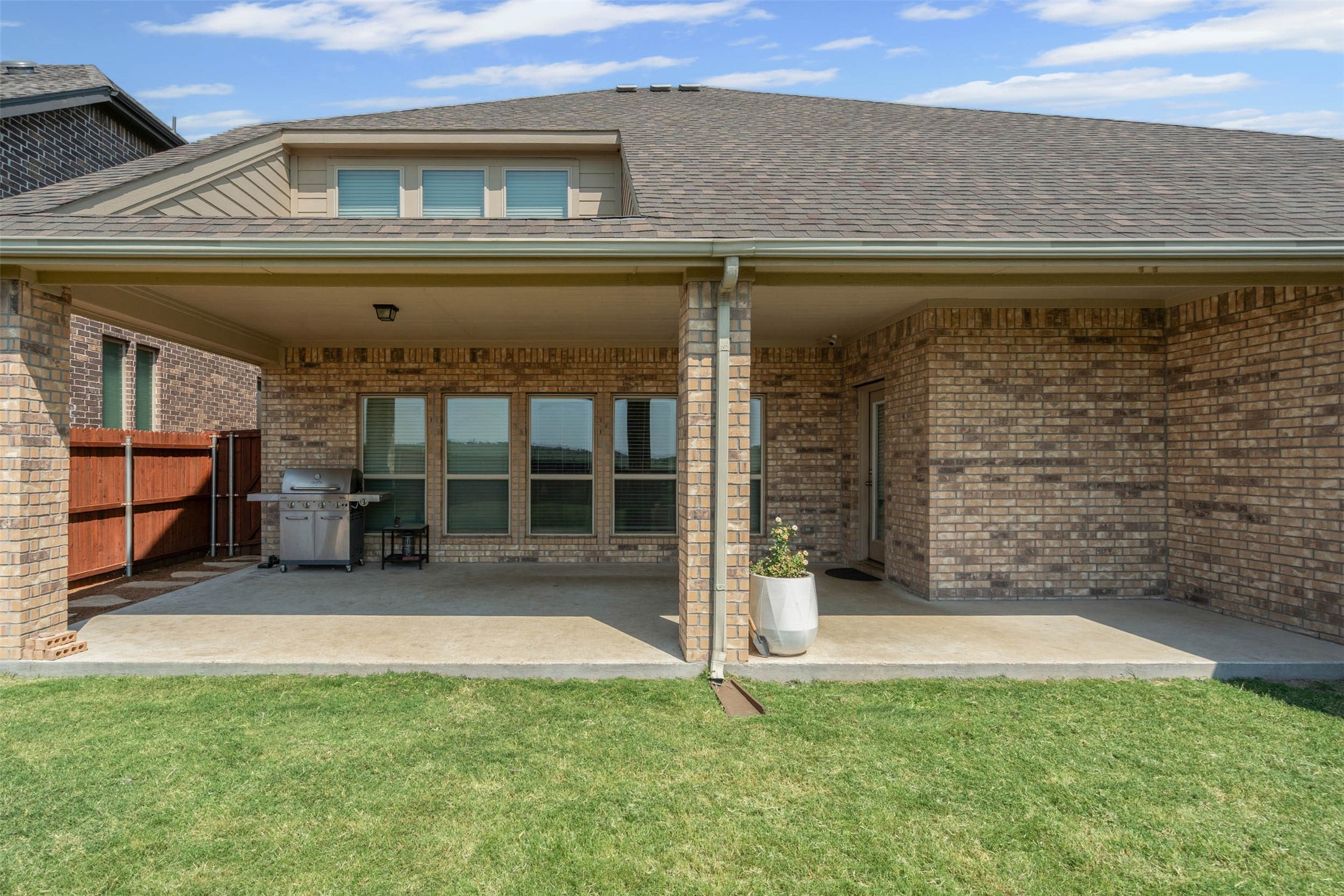 15201 Belclaire Avenue