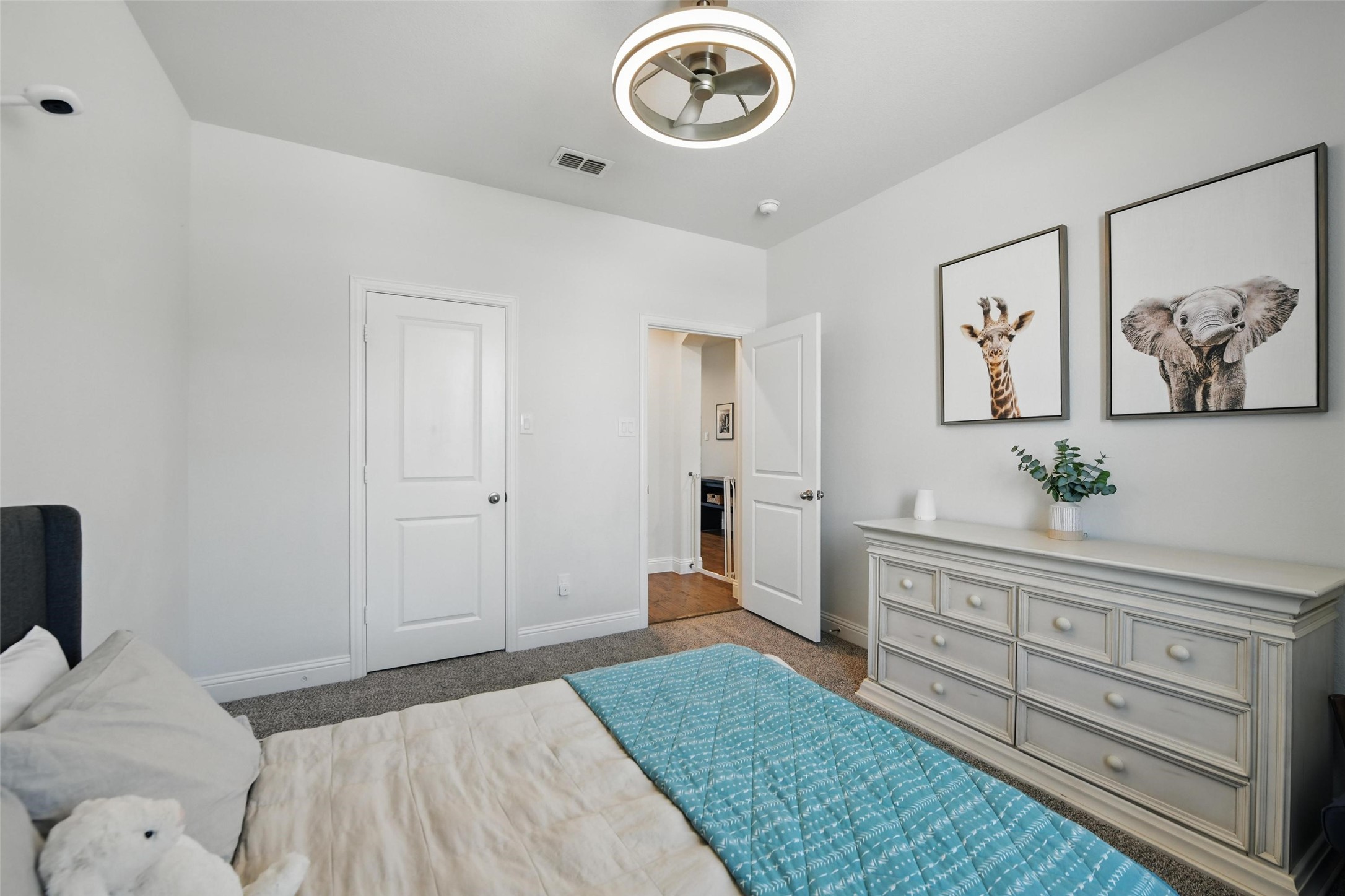 15201 Belclaire Avenue