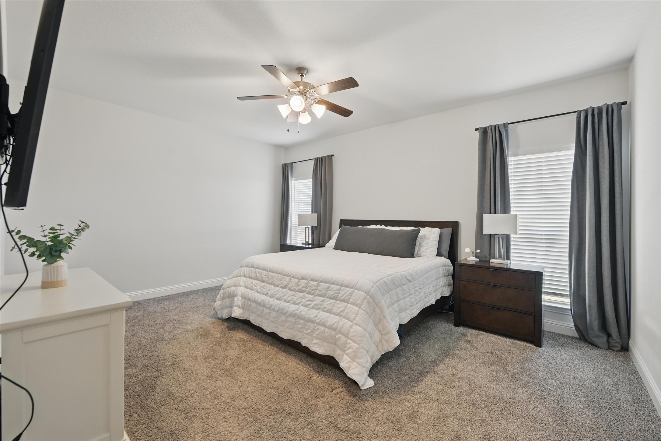 15201 Belclaire Avenue